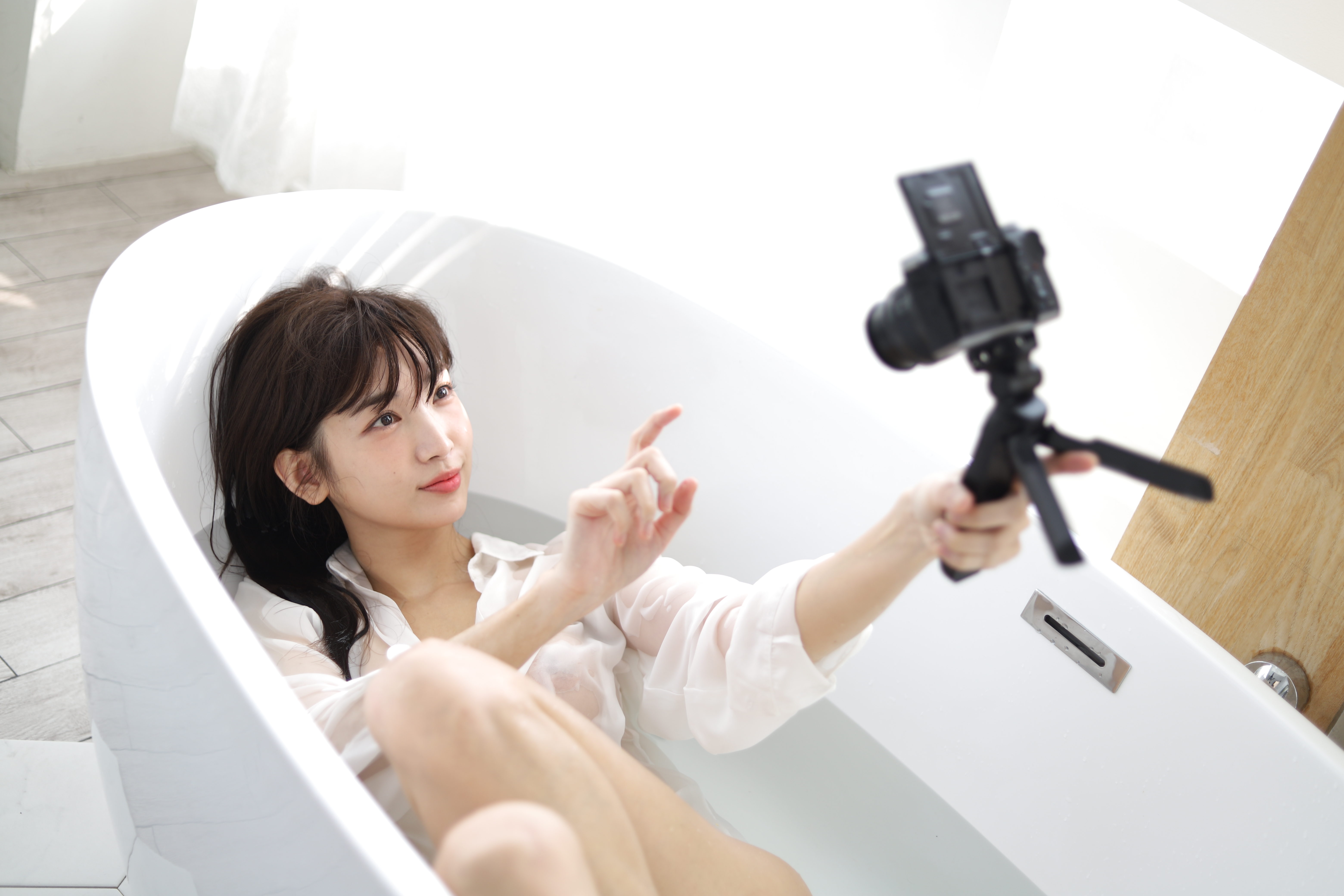[Patreon] Leezy (이지) – Secret Web APRIL