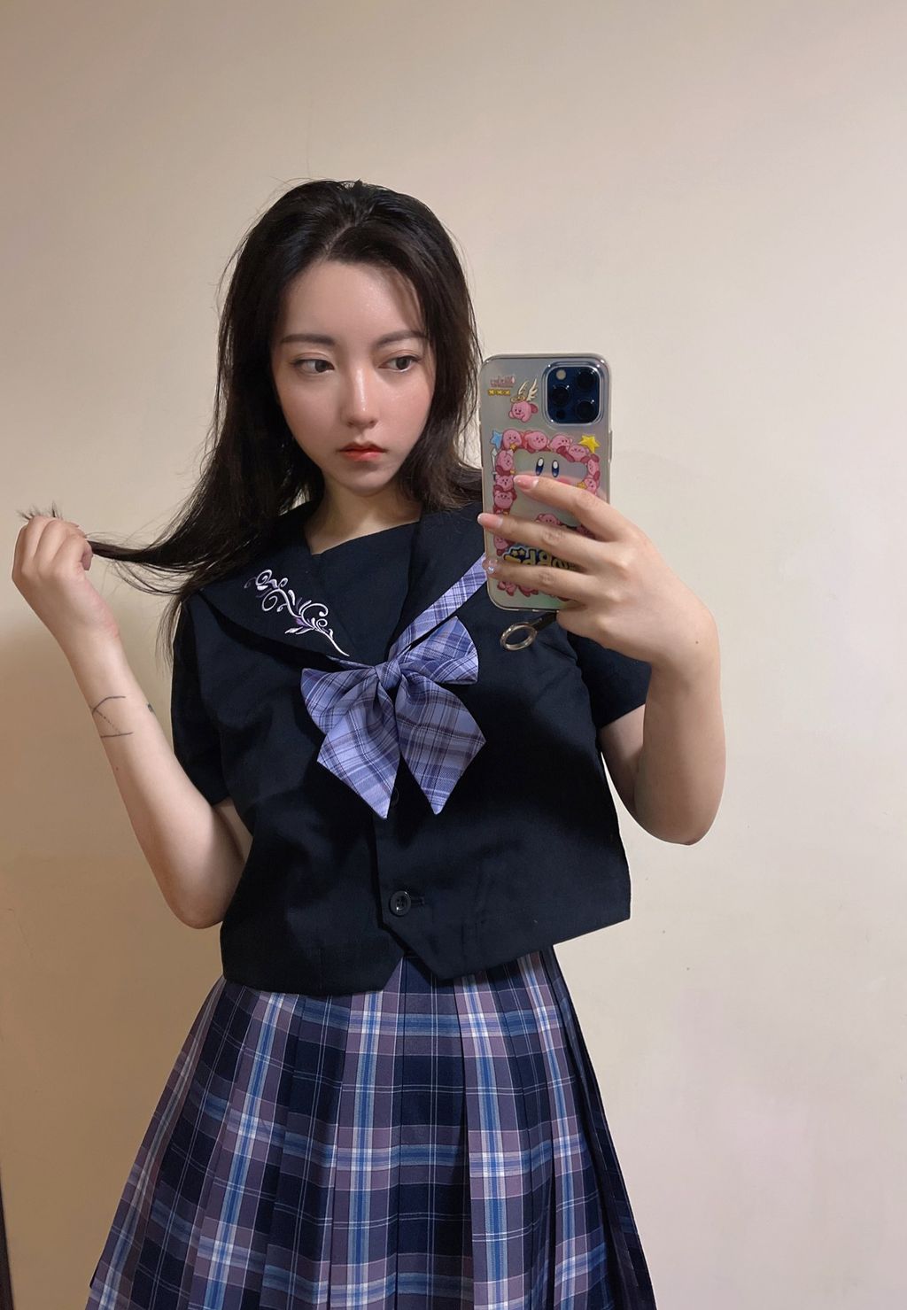 酒月： 极品巨乳 人前露出私拍