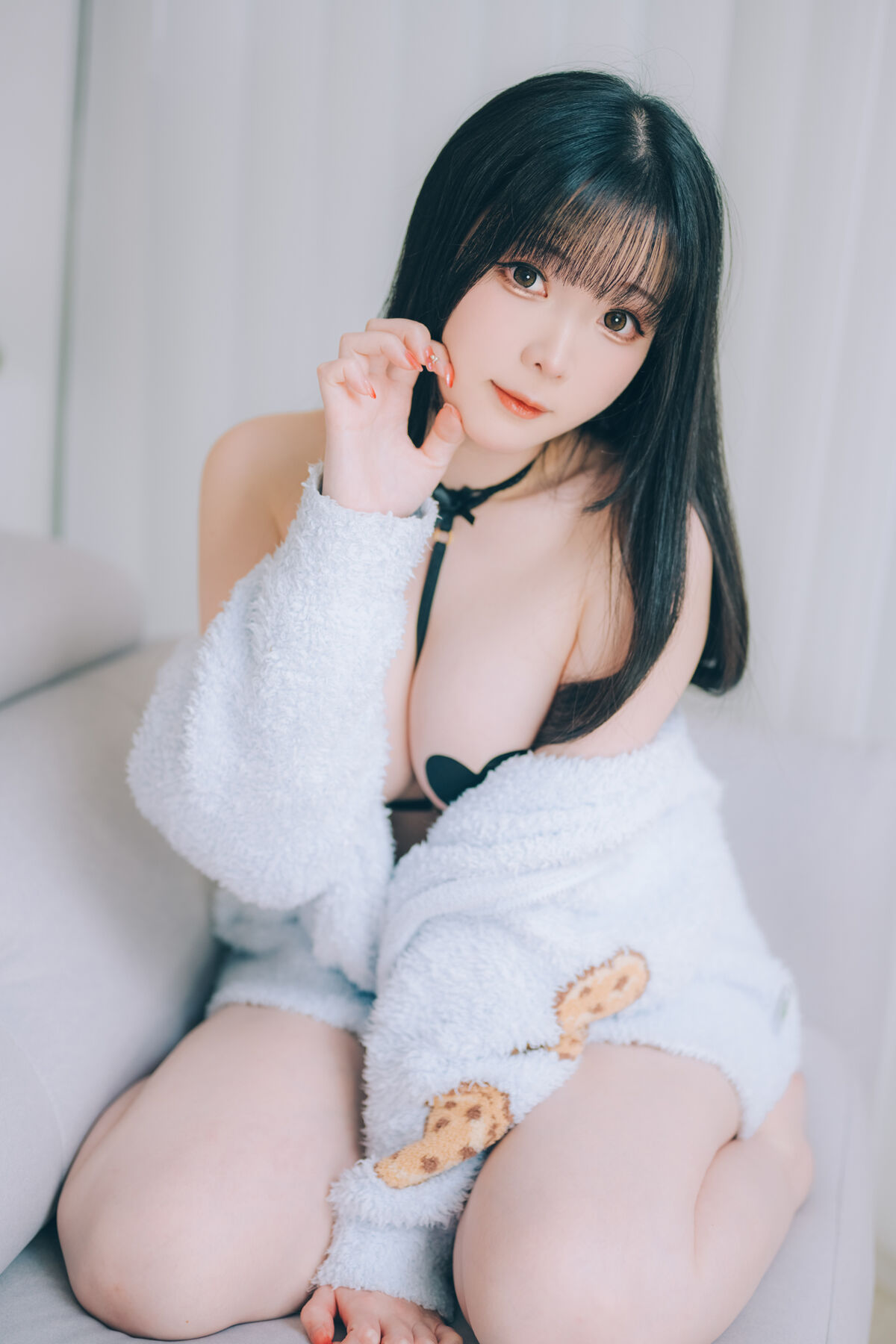 Coser@霜月shimo - DL版写真集 Cohabitation With Shimo Chan