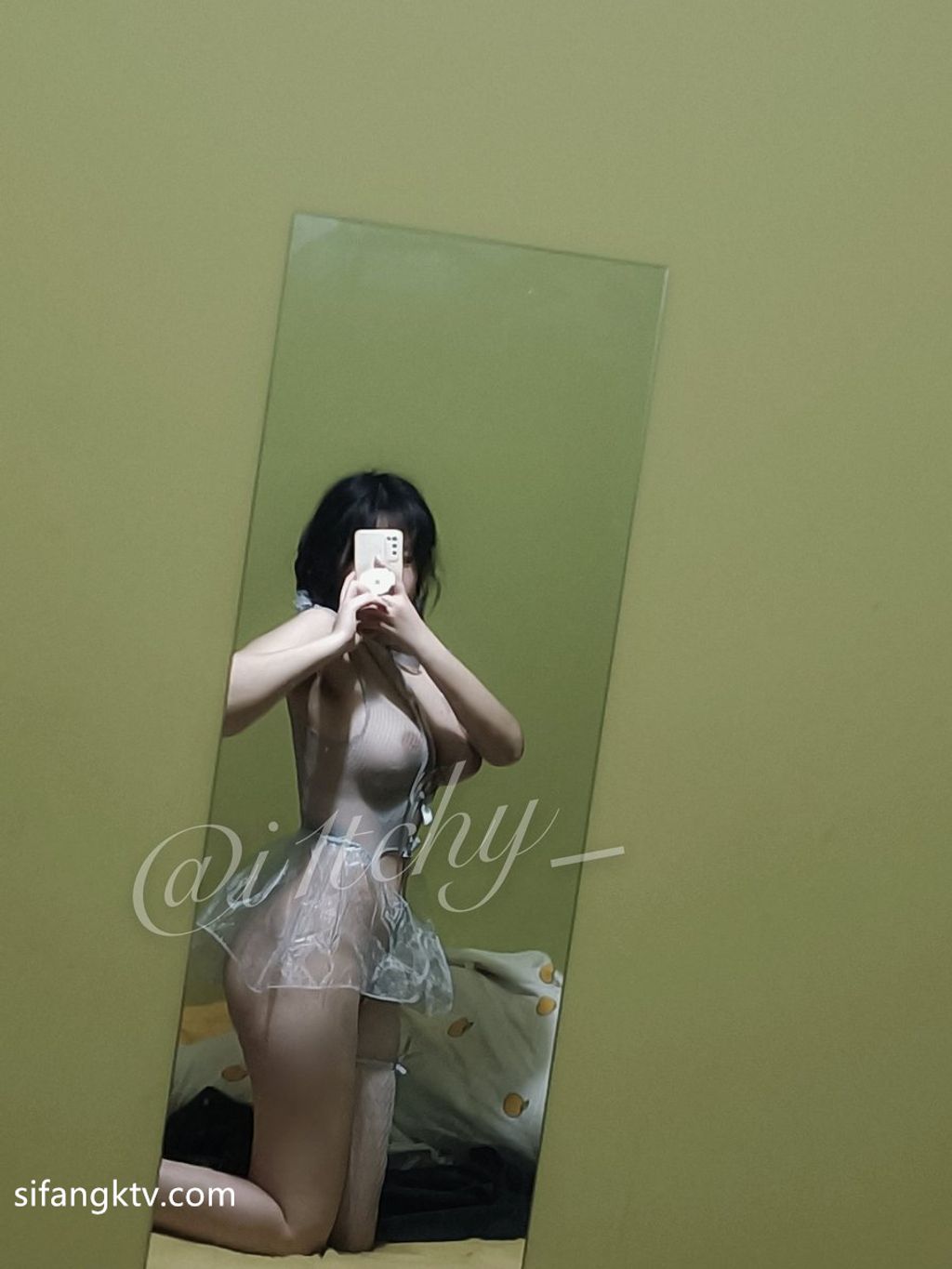 [OtherXXX] itchy： 巨乳蜂腰肥臀 魔鬼身材 私拍福利