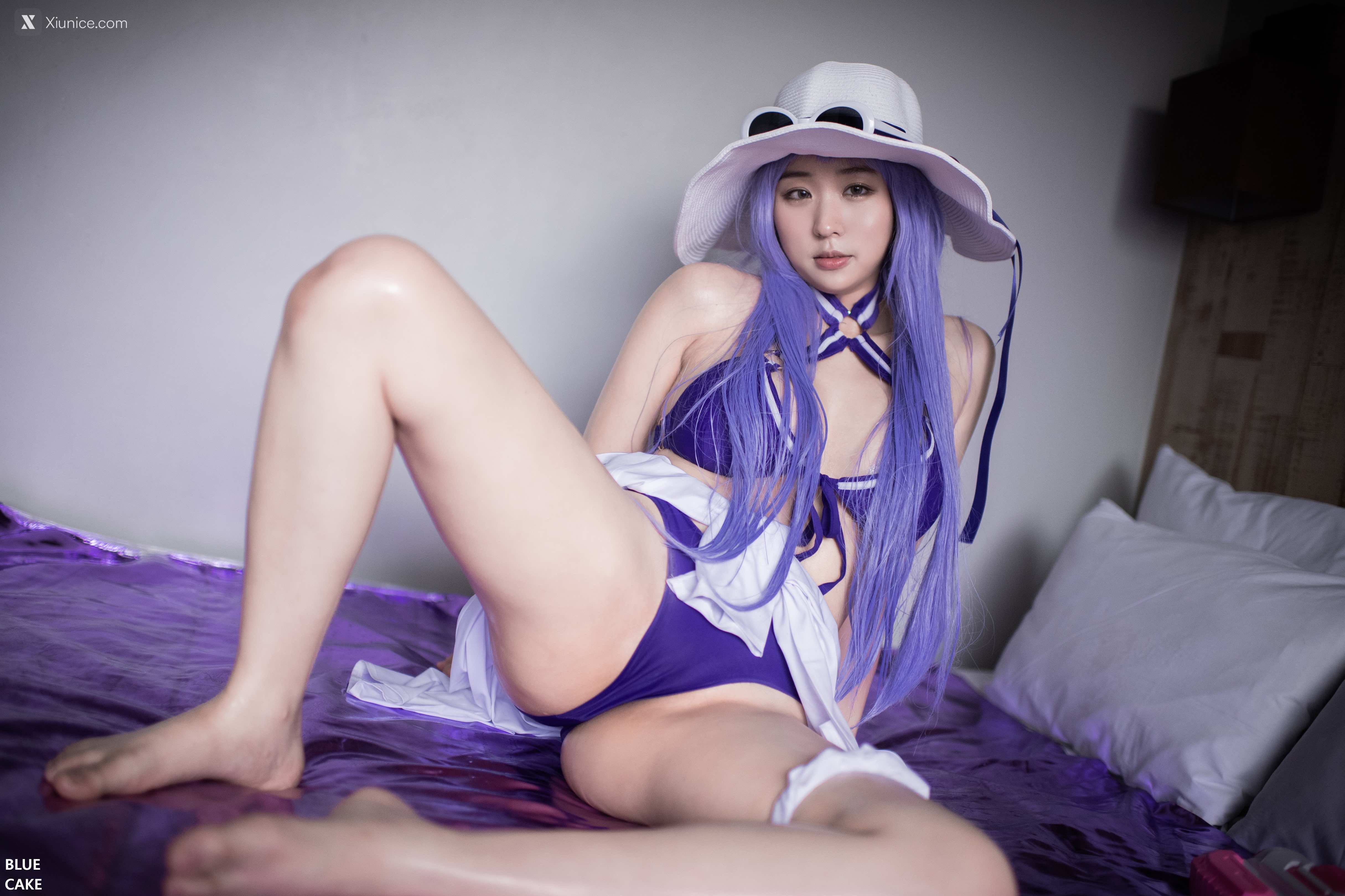 BLUECAKE Nono – Pool Party Caitlyn 4K