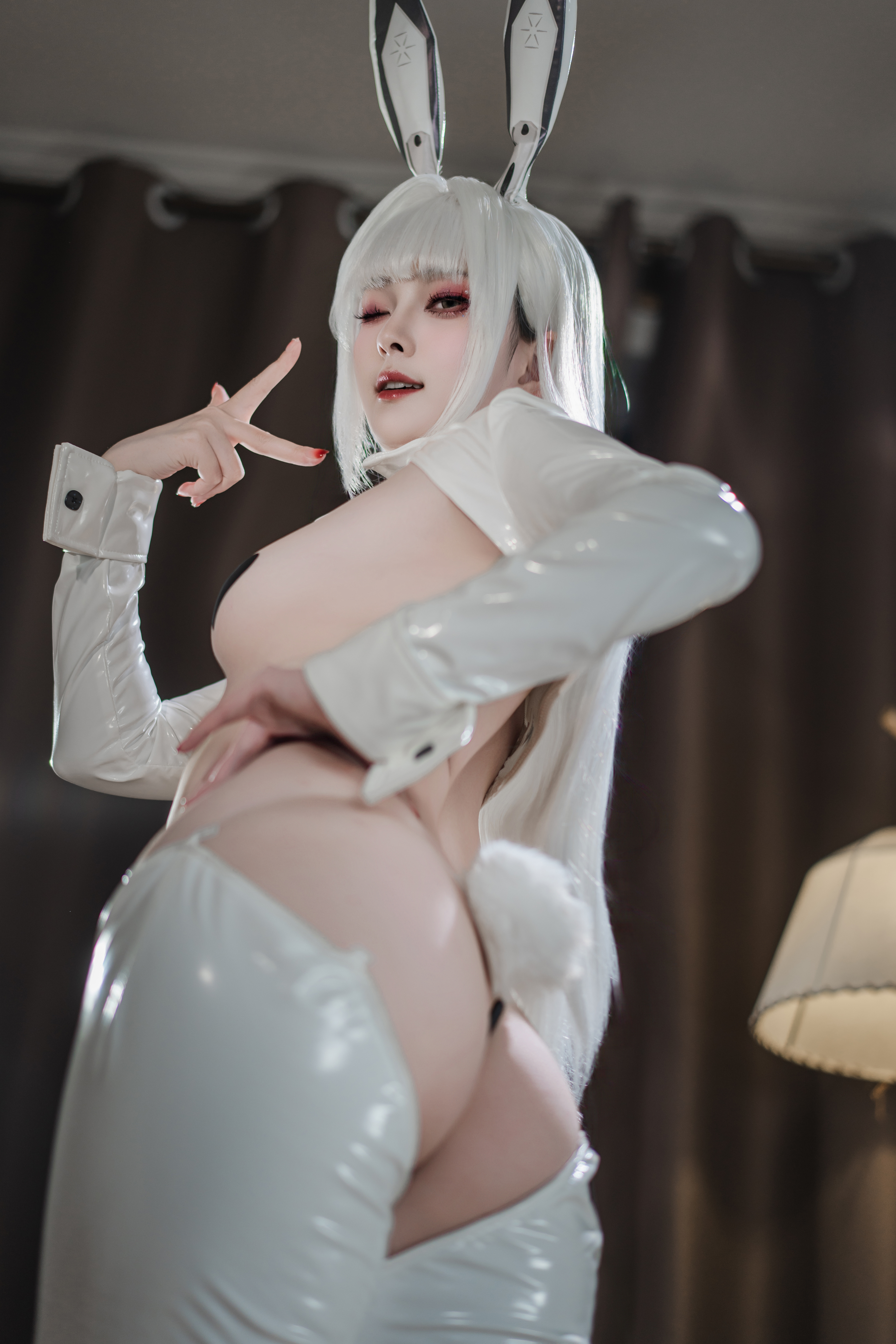 [Cosplay] Natsuko夏夏子 Nikke胜利女神 布兰儿 逆兔女郎