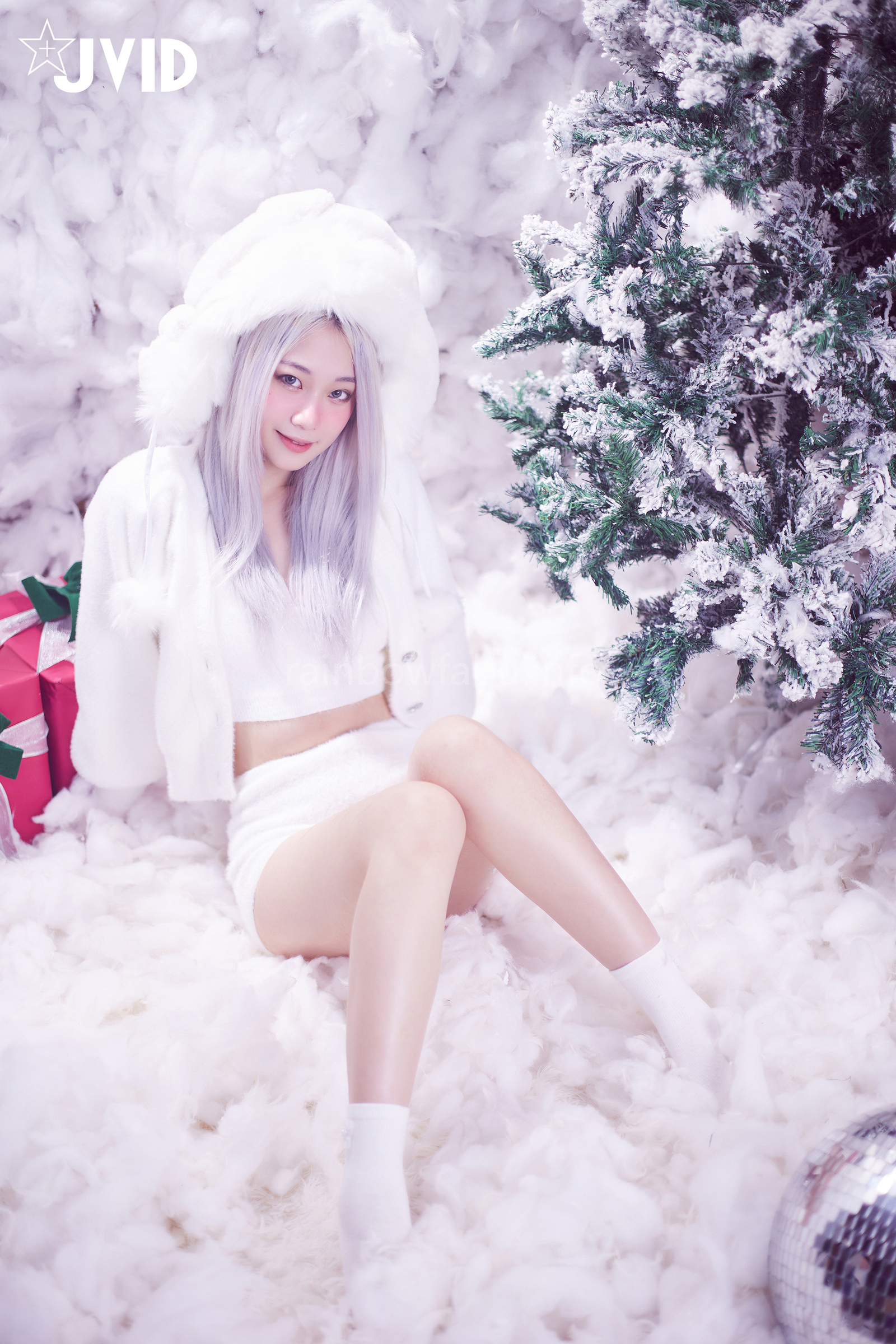 [JVID] Verna – 性感的愛死寂寞人雪女Verna陪你度過聖誕寒冬