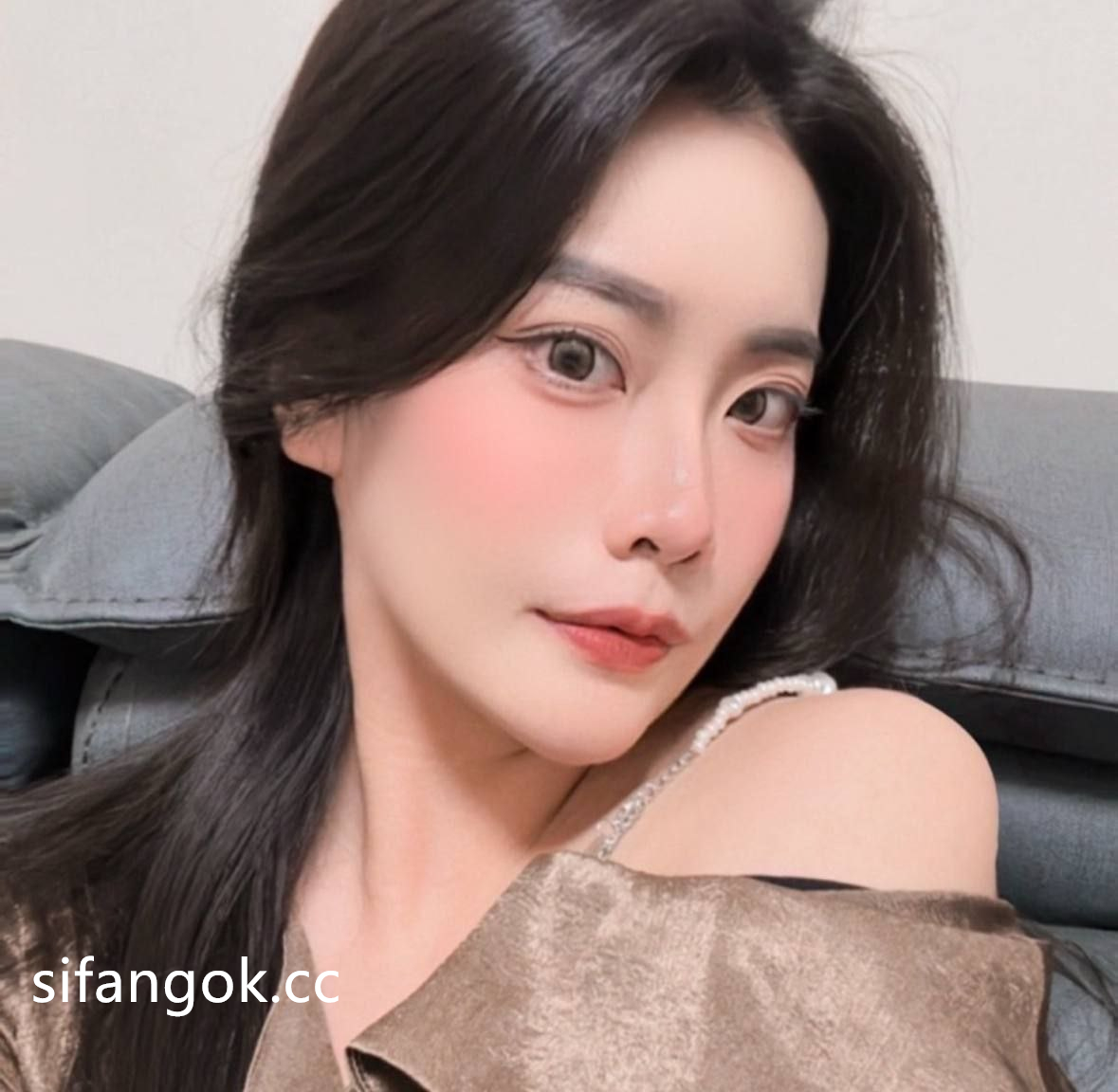 御姐型海歸留學生露臉性愛自拍,開放熱情各種花樣,出國後變成阿黑顏母狗,這么騷是有說法的 19 御姐型海歸留學生露臉性愛自拍,開放熱情各種花樣,出國後變成阿黑顏母狗,這么騷是有說法的