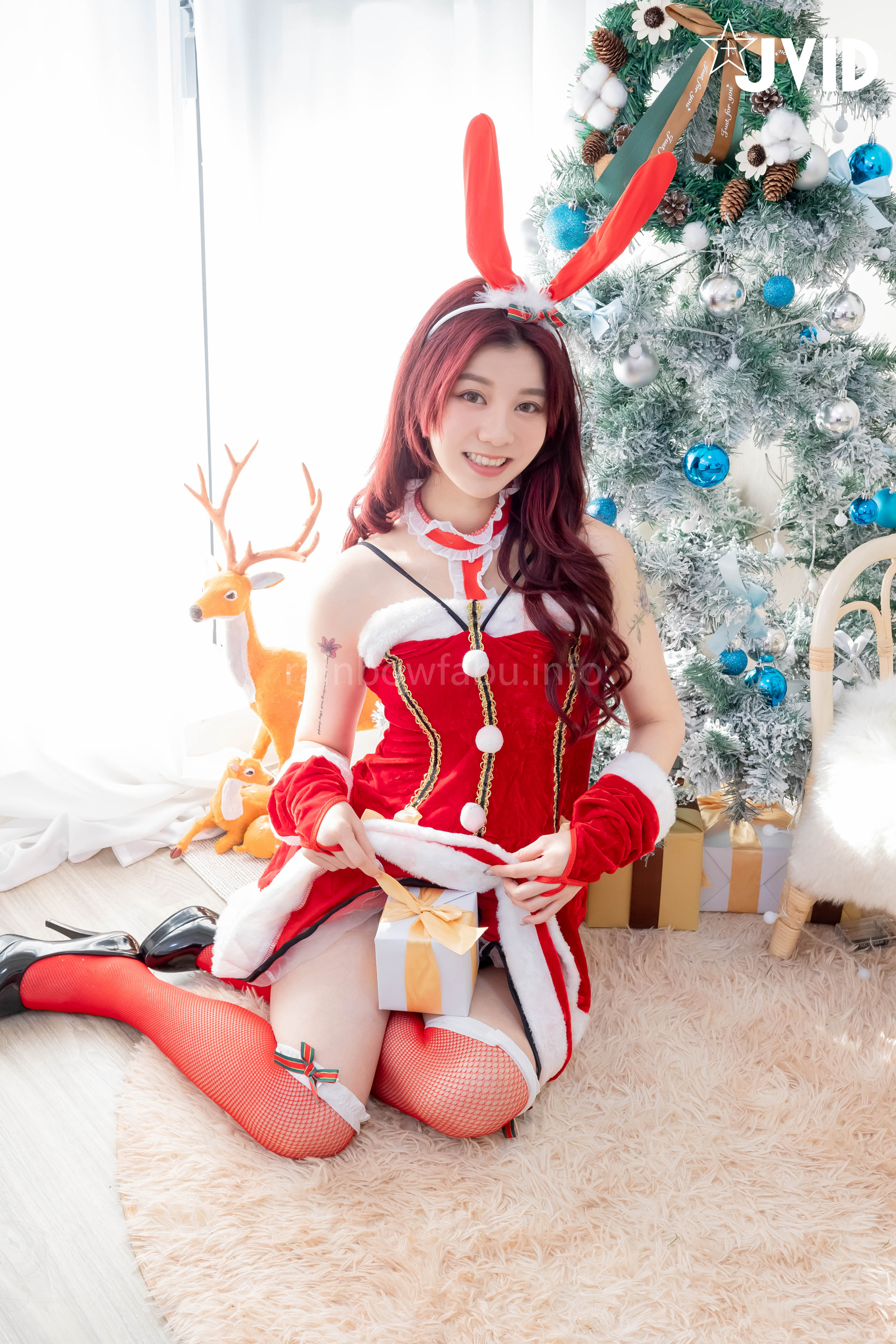 [JVID] Caroline卡洛琳 – 暗戀中的超正學妹今年的交換禮物很不一樣….💦💦
