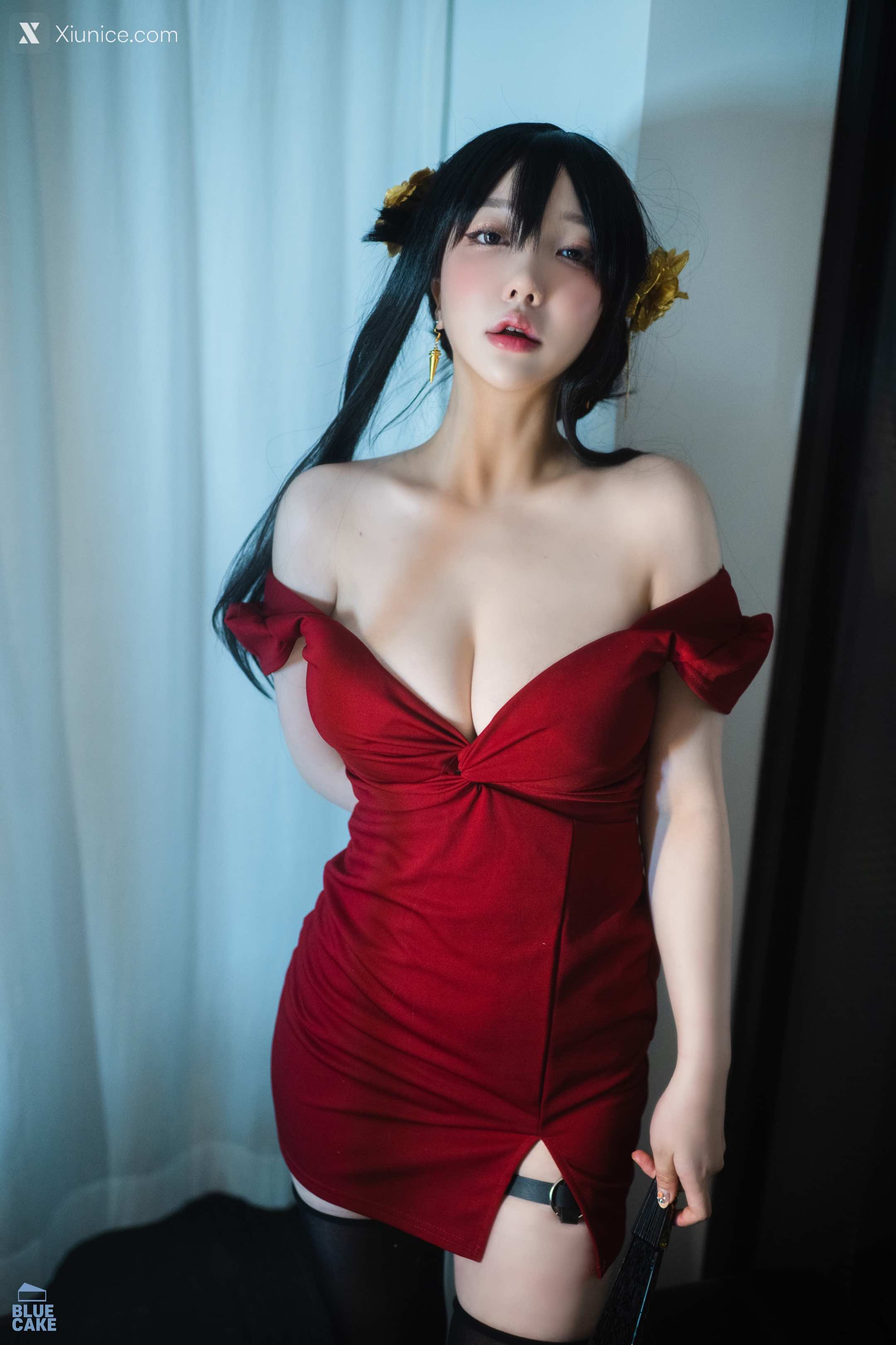 BLUECAKE Son Ye-Eun (손예은) – Black Rose RED+ 4K