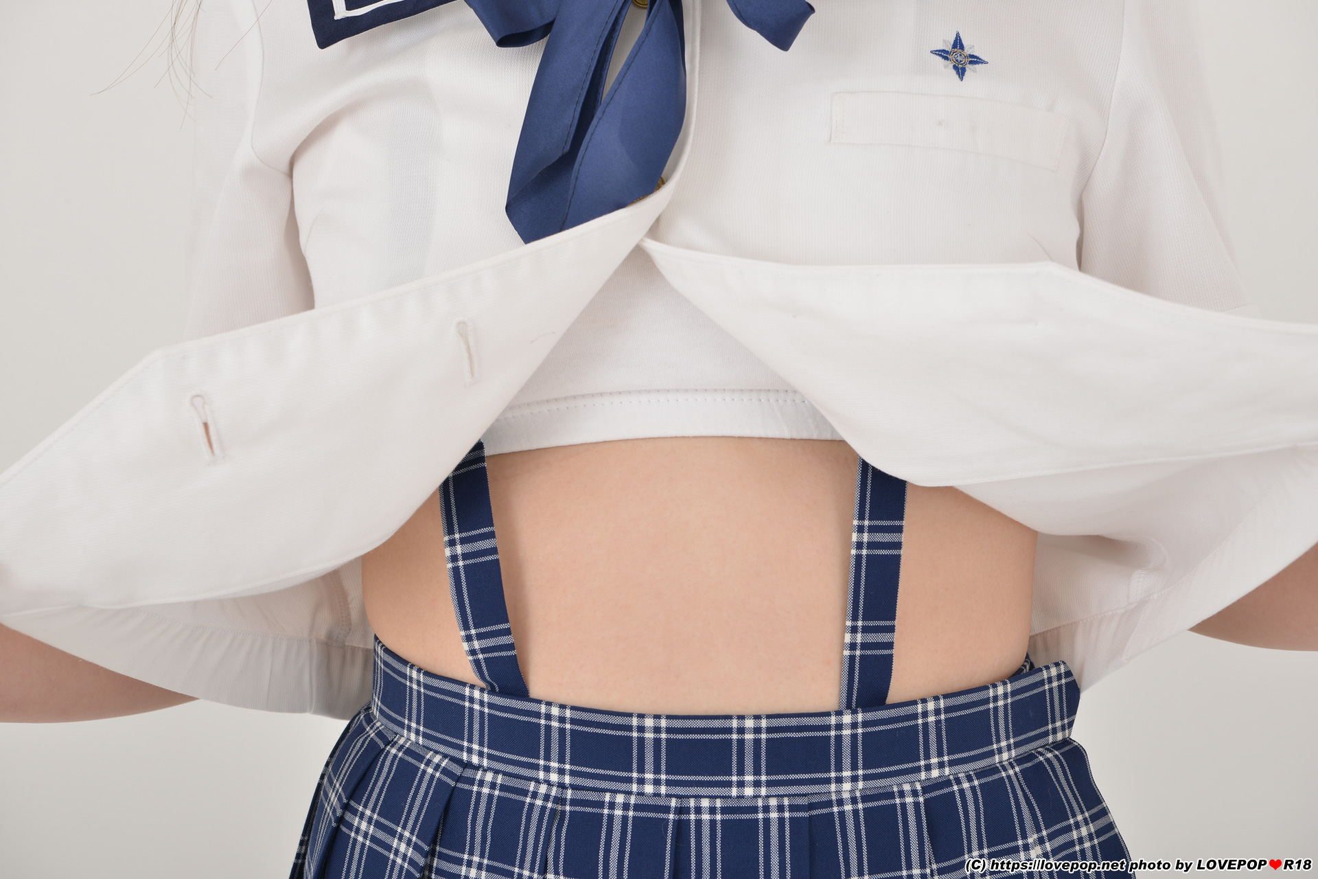 [Lovepop] Akari Aizawa 愛沢あかり - No.L-0697 Photoset #003 School Uniform (Sailor)