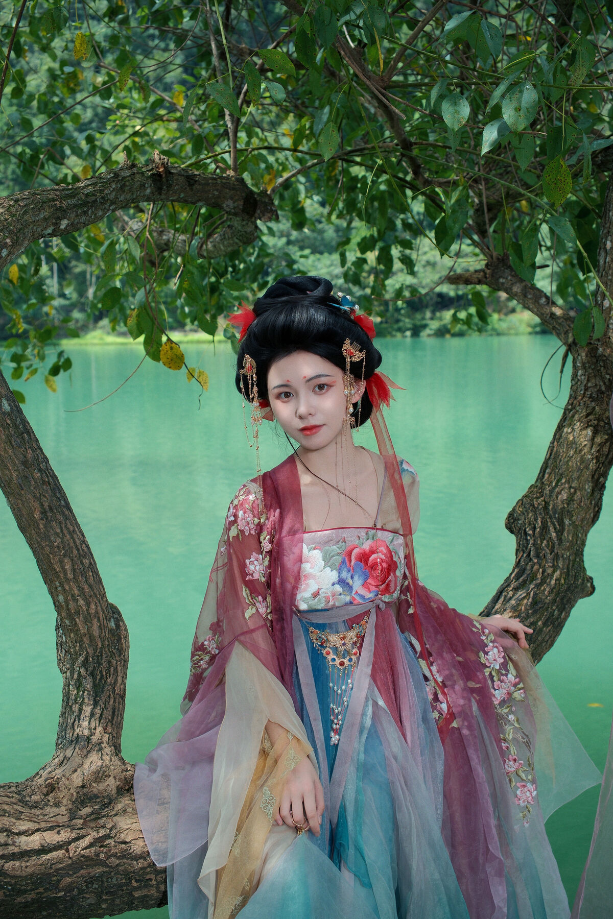 YiTuYu艺图语 Vol.10541 Yi Xin