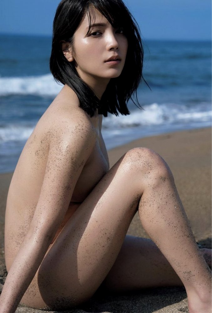 南里美希 美人で美脚モデルの水着グラビア画像! 32 南里美希 美人で美脚モデルの水着グラビア画像!