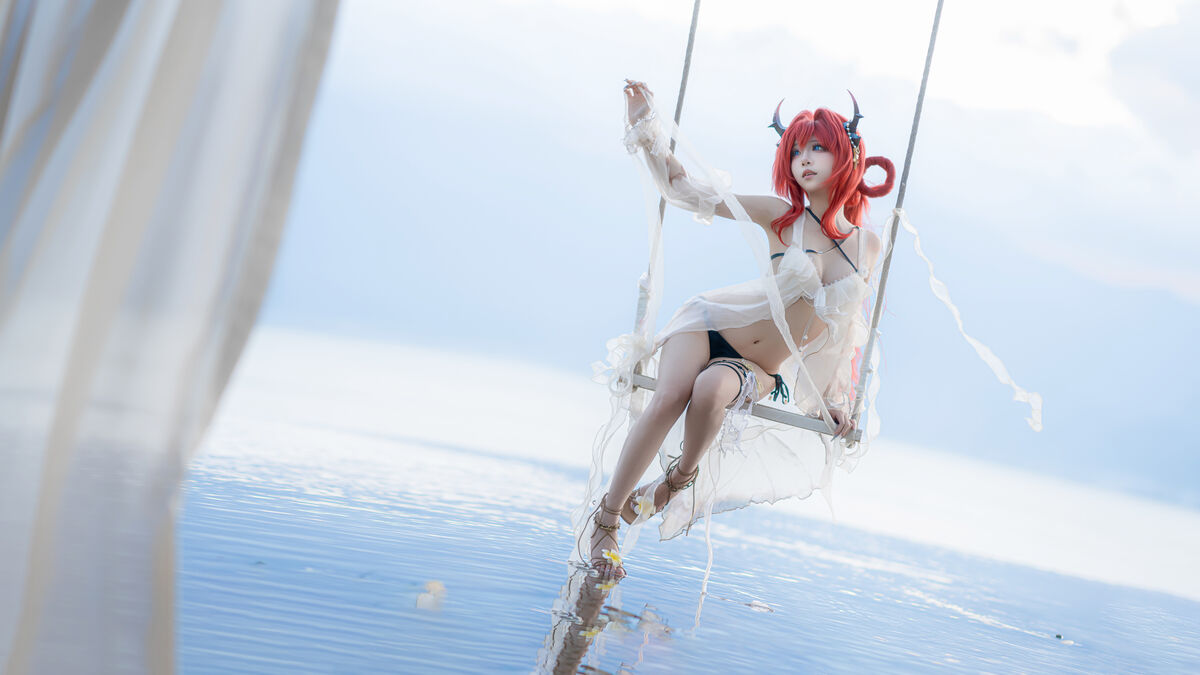 Coser@纸悦Etsu_ko - 明日方舟 史尔特尔 泳装 4 Coser@纸悦Etsu_ko - 明日方舟 史尔特尔 泳装