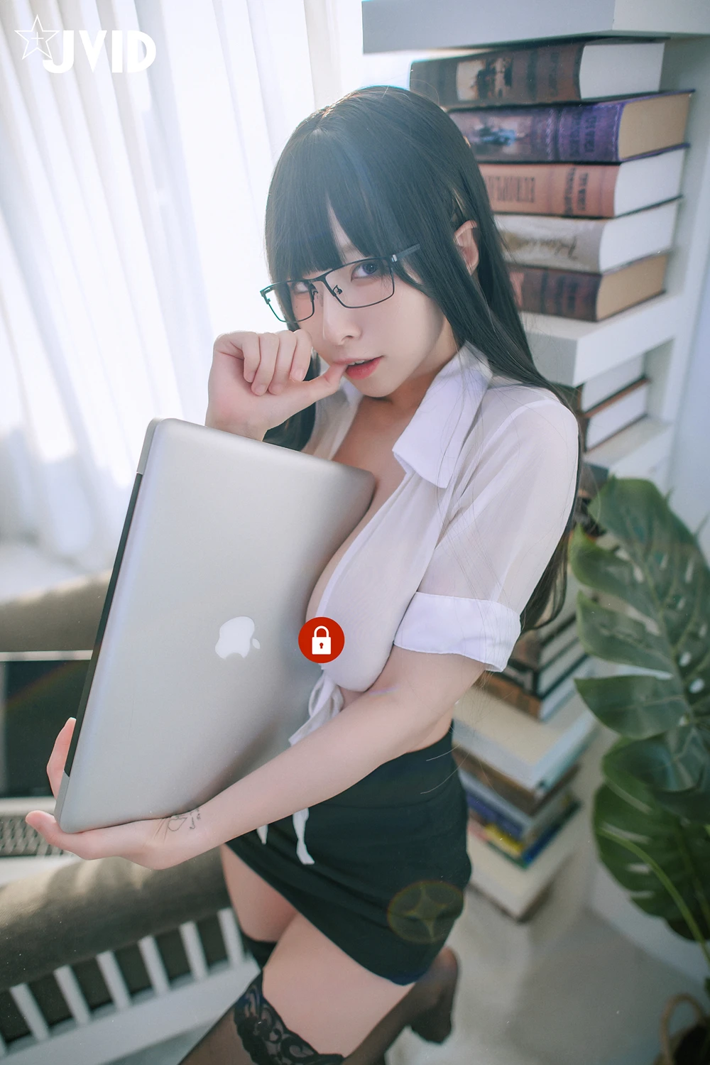 JVID 黎菲儿 – 超完美巨乳-色色的女同事加班时の脱衣诱惑 3 JVID 黎菲儿 – 超完美巨乳-色色的女同事加班时の脱衣诱惑