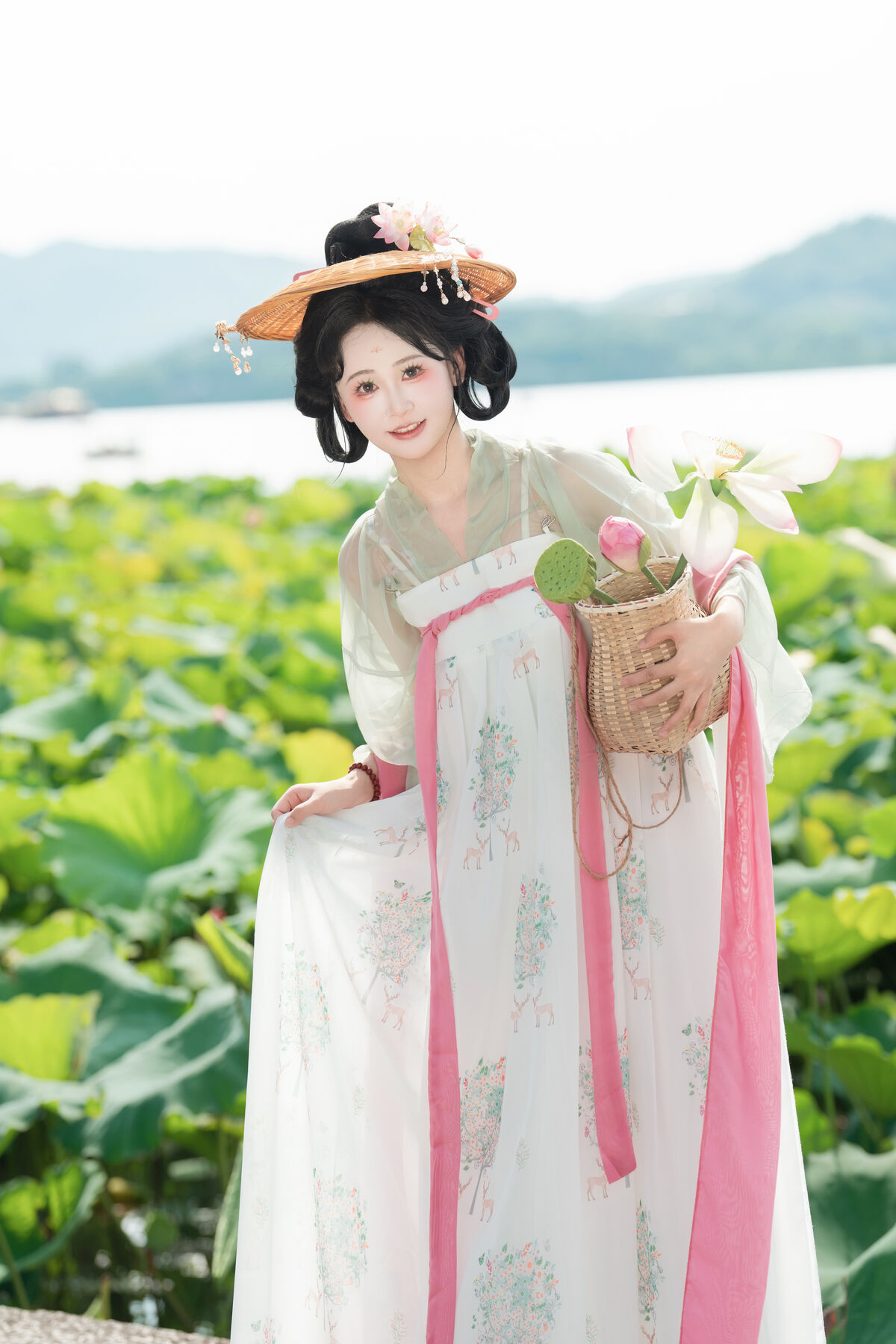 YiTuYu艺图语 Vol.9685 Jiao Yi Zhi Sui Sui 4 YiTuYu艺图语 Vol.9685 Jiao Yi Zhi Sui Sui