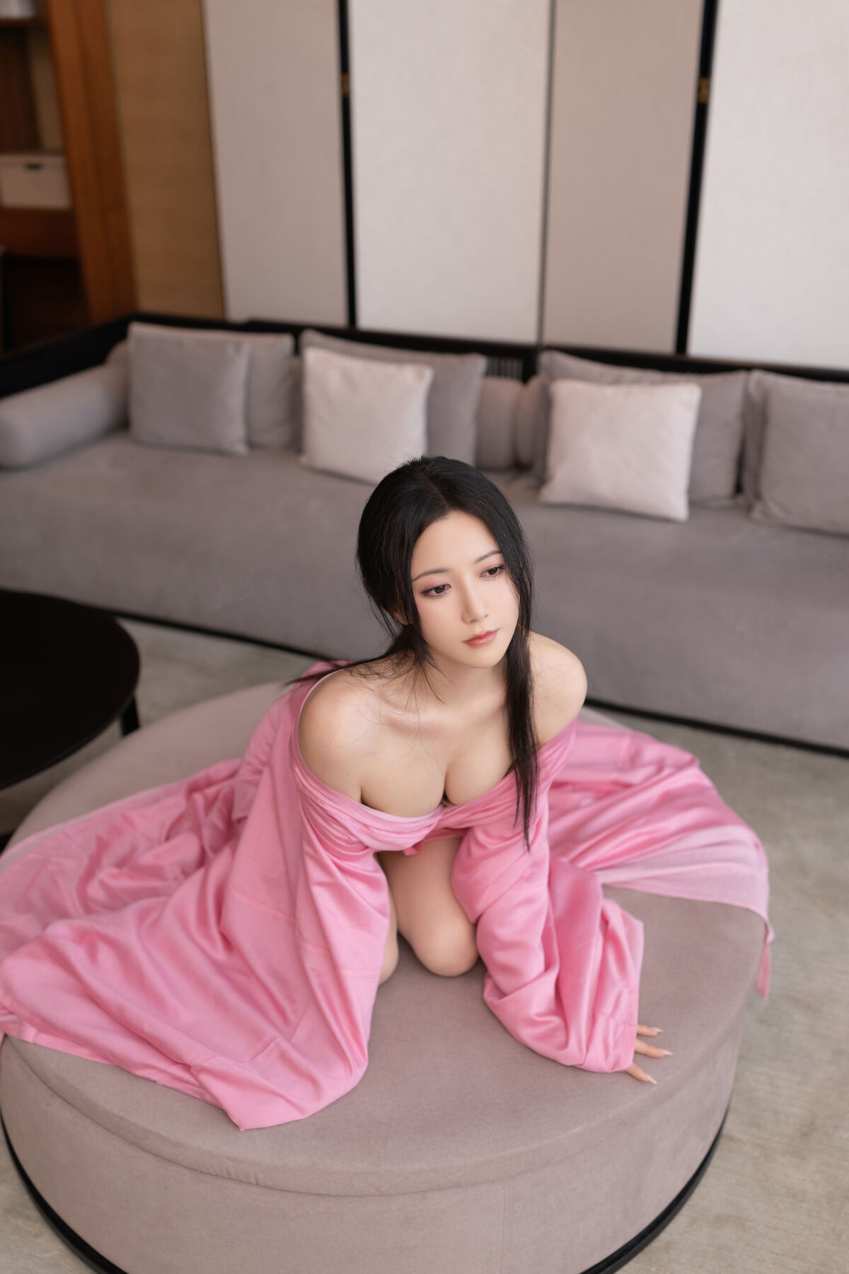 内购无水印 Yu Zi Jiang Fish 鱼子酱Fish - 秀人网模特 月影纱 Part01 16 内购无水印 Yu Zi Jiang Fish 鱼子酱Fish - 秀人网模特 月影纱 Part01