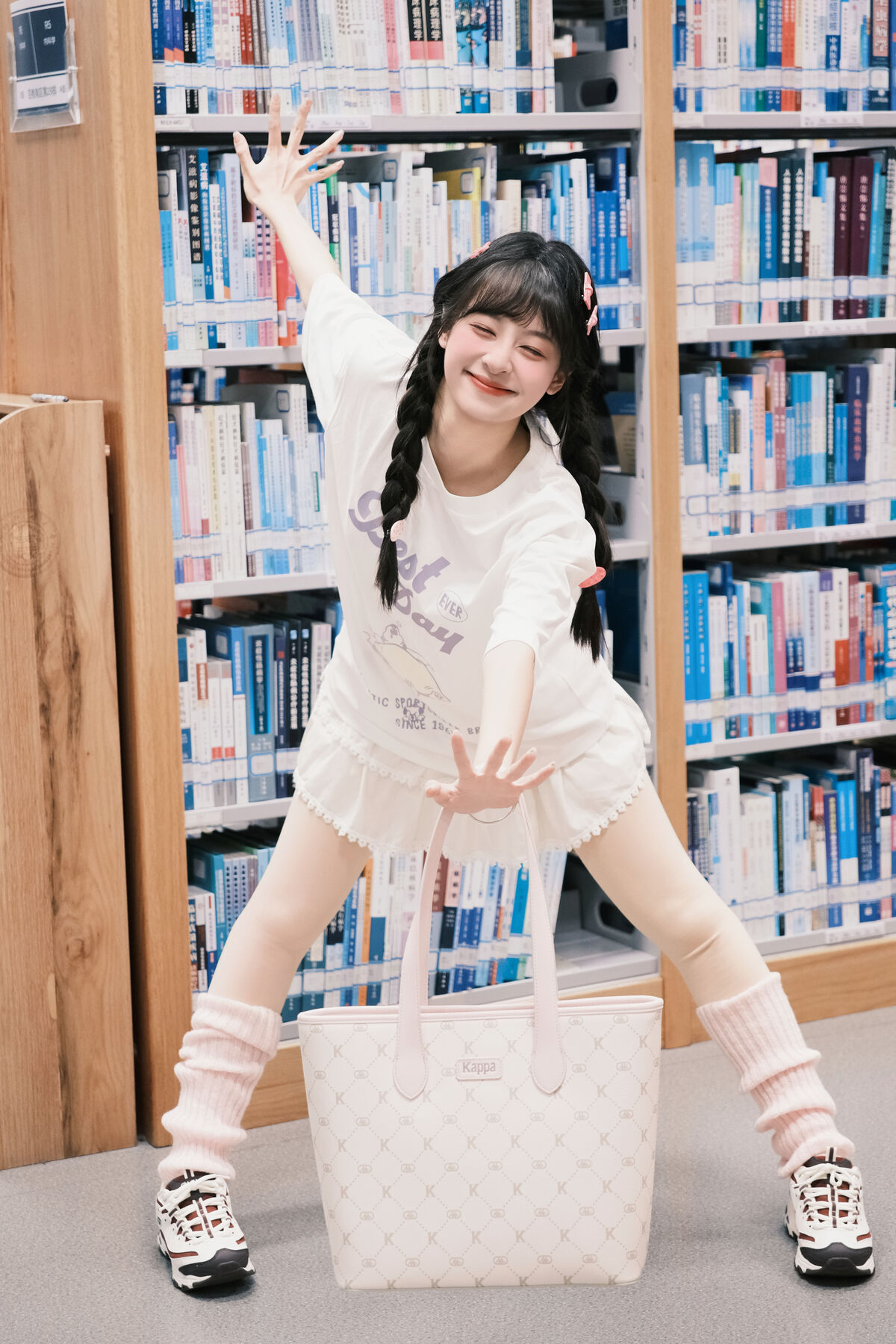 YiTuYu艺图语 Vol.9550 Xia Yu Xiao Nian 2 YiTuYu艺图语 Vol.9550 Xia Yu Xiao Nian
