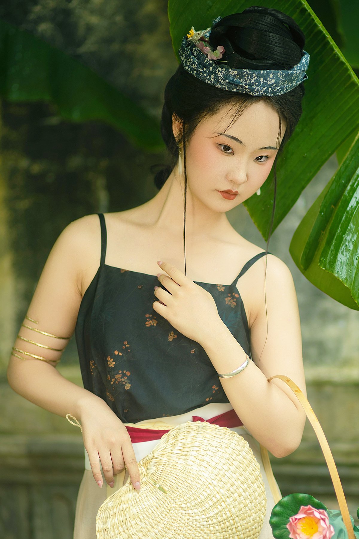 YiTuYu艺图语 Vol.10625 Liu Qi Qi