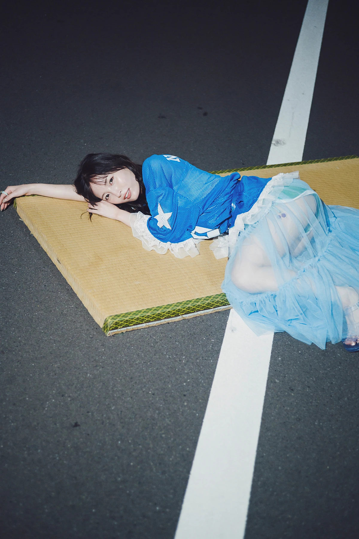 Yura Yura 由良ゆら – PARADEデジタルフォトブック 「ゆらゆら星人ホイポイ滞在記」 2 Yura Yura 由良ゆら – PARADEデジタルフォトブック 「ゆらゆら星人ホイポイ滞在記」