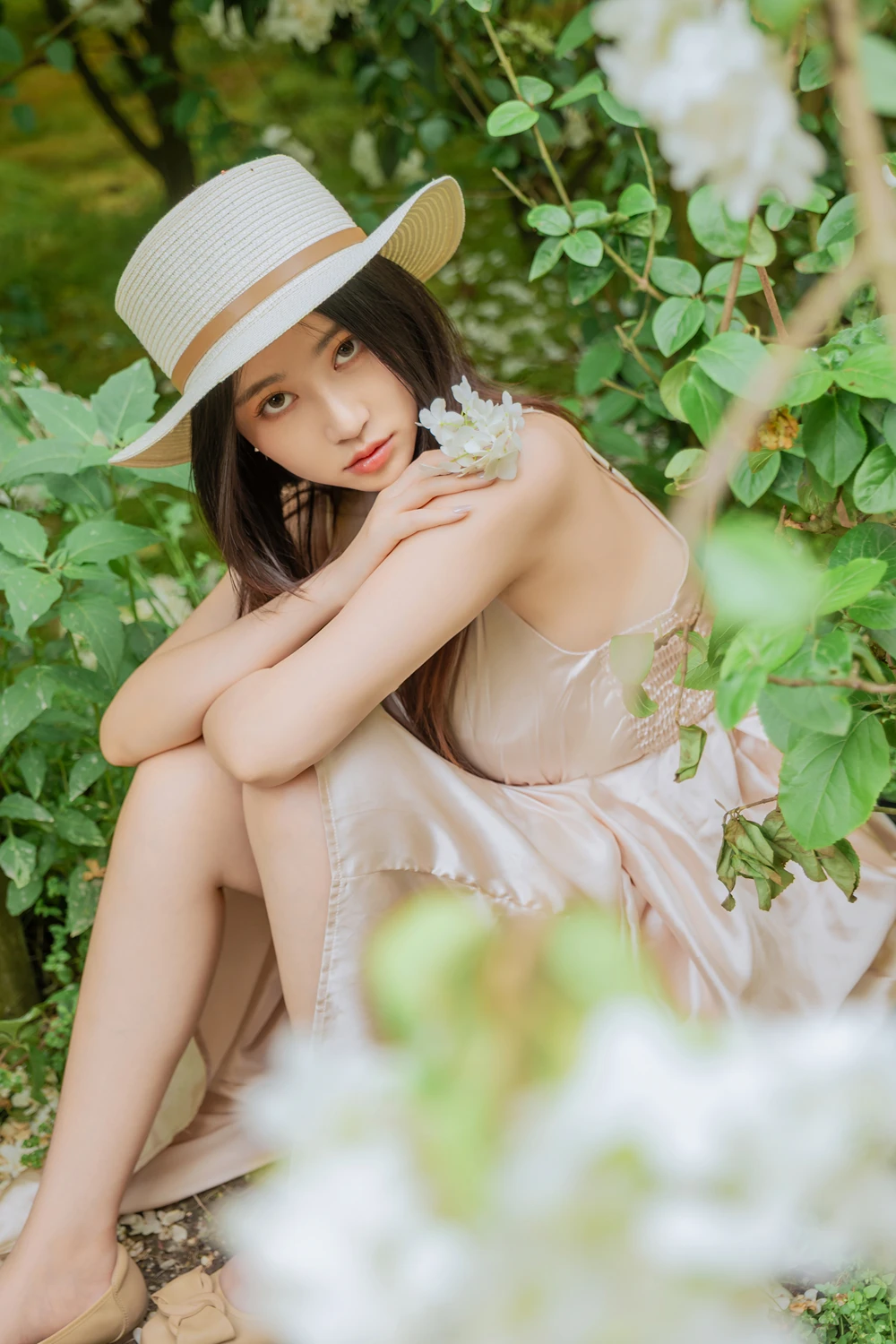 Cosplay 年年Nnian – 木绣球 & 夏日小院 2 Cosplay 年年Nnian – 木绣球 & 夏日小院
