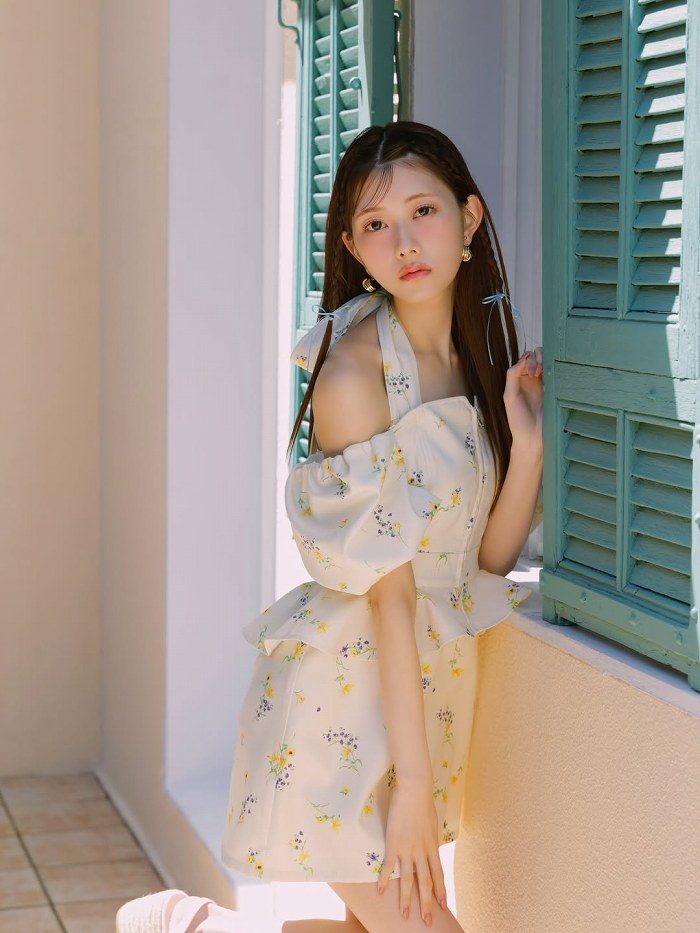 千葉恵里 スタイル抜群な着衣グラビア画像! 14 千葉恵里 スタイル抜群な着衣グラビア画像!