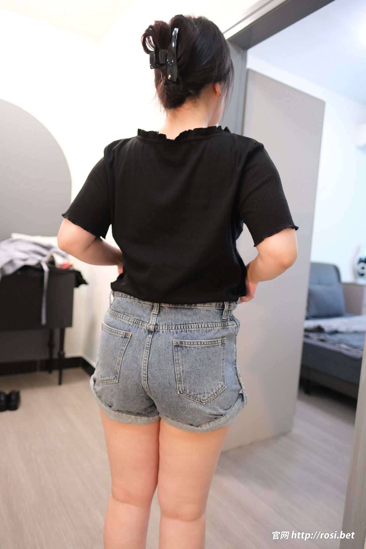 ROSI写真 2025.10.29 No.5077 Part01 5 ROSI写真 2025.10.29 No.5077 Part01