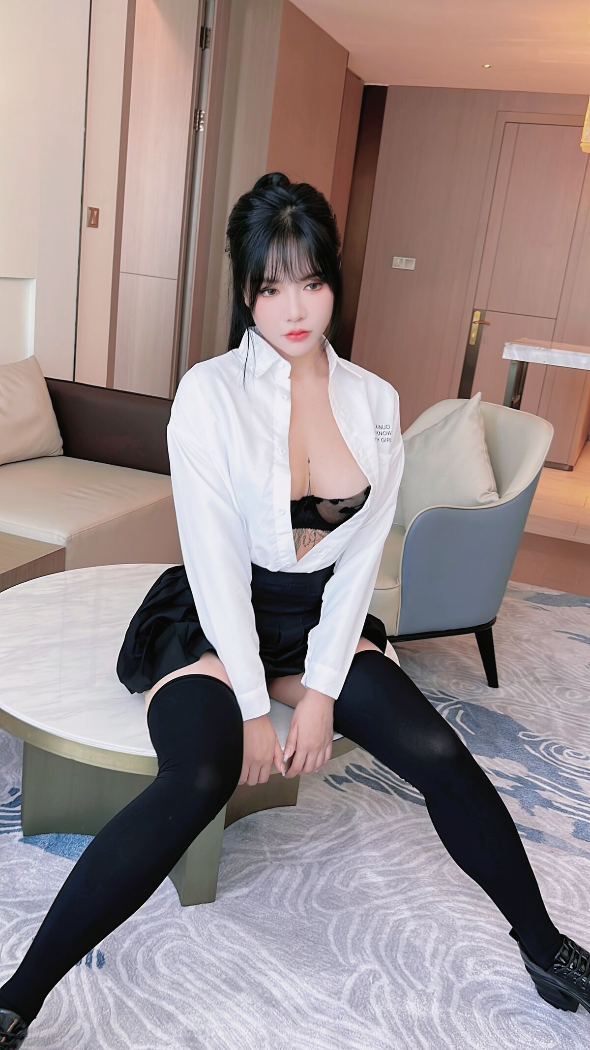 内购无水印 Na Bi 娜比 - 秀人网模特 学生装 Part02 14 内购无水印 Na Bi 娜比 - 秀人网模特 学生装 Part02