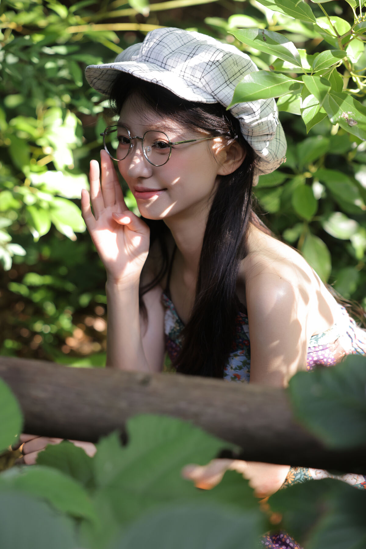 YiTuYu艺图语 Vol.9764 Xiao Yang Ai Gan Fan 4 YiTuYu艺图语 Vol.9764 Xiao Yang Ai Gan Fan