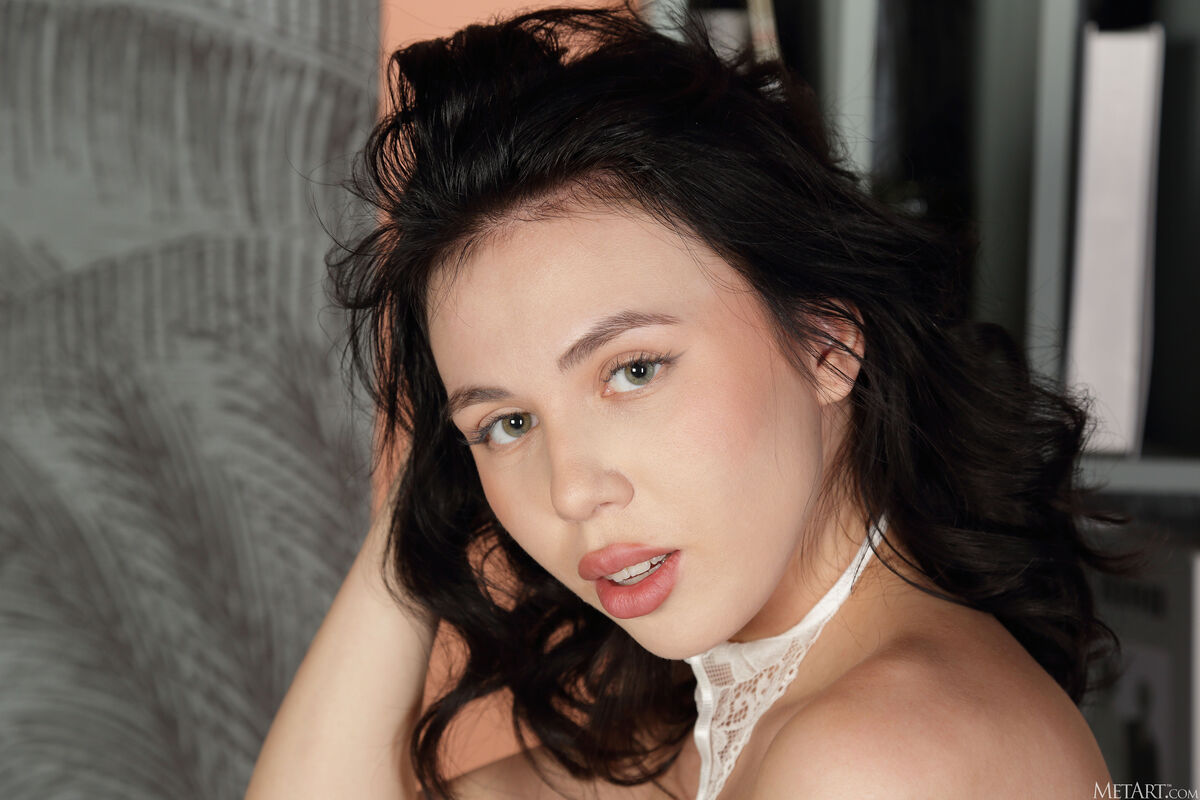 MetArt Kris Si - Perfectly Framed Part01 8 MetArt Kris Si - Perfectly Framed Part01