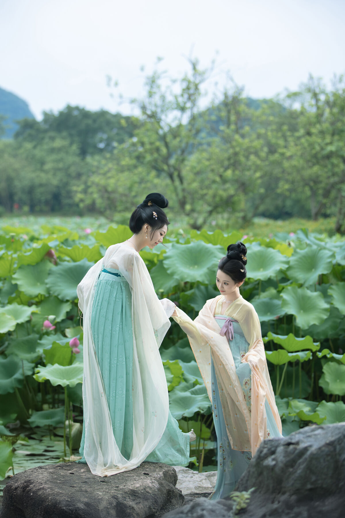 YiTuYu艺图语 Vol.9570 Jiu Shi Jiao Mei Nan A 10 YiTuYu艺图语 Vol.9570 Jiu Shi Jiao Mei Nan A