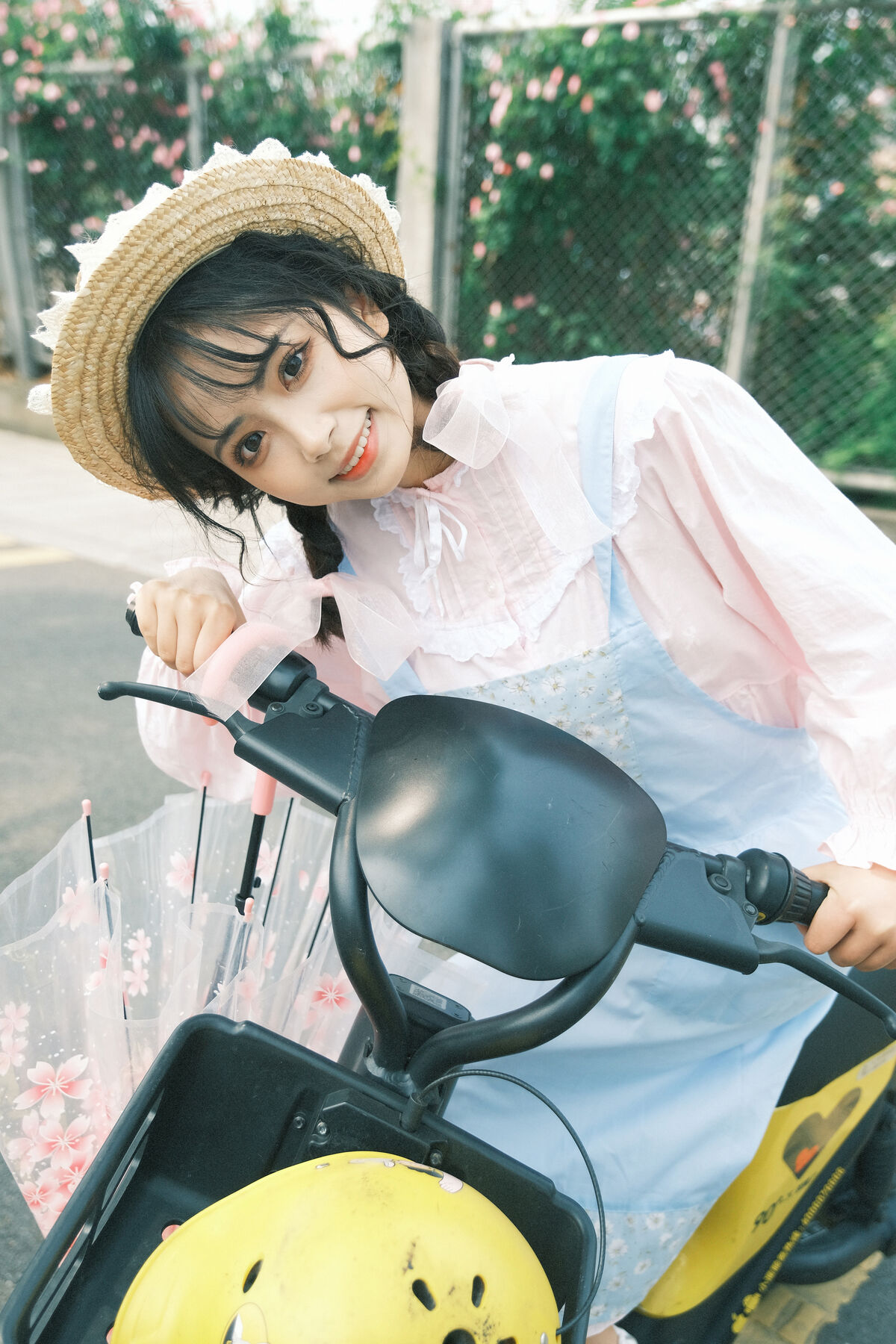 YiTuYu艺图语 Vol.9535 Er Er Er Yue 3 YiTuYu艺图语 Vol.9535 Er Er Er Yue