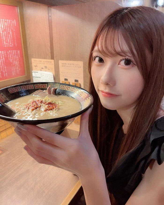 千葉恵里 スタイル抜群な着衣グラビア画像! 21 千葉恵里 スタイル抜群な着衣グラビア画像!