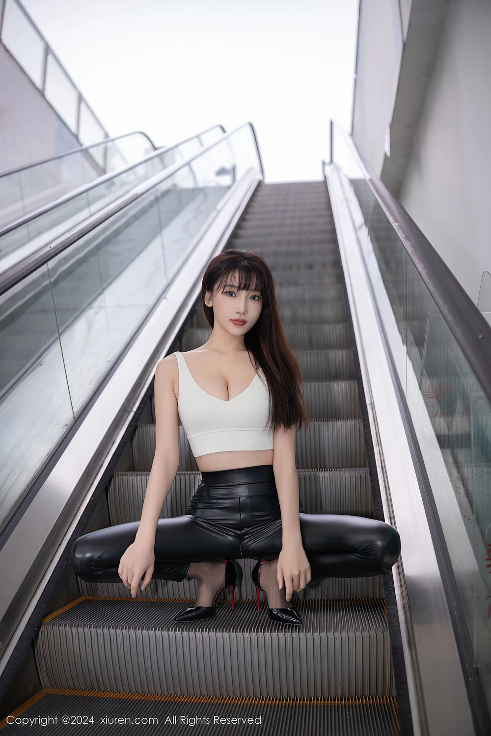 XiuRen秀人网 No.9377 陆萱萱LuXuanXuan 5 XiuRen秀人网 No.9377 陆萱萱LuXuanXuan