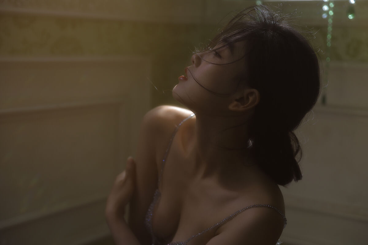 YiTuYu艺图语 Vol.9657 Guo Rong Di Hai Jiao 8 YiTuYu艺图语 Vol.9657 Guo Rong Di Hai Jiao