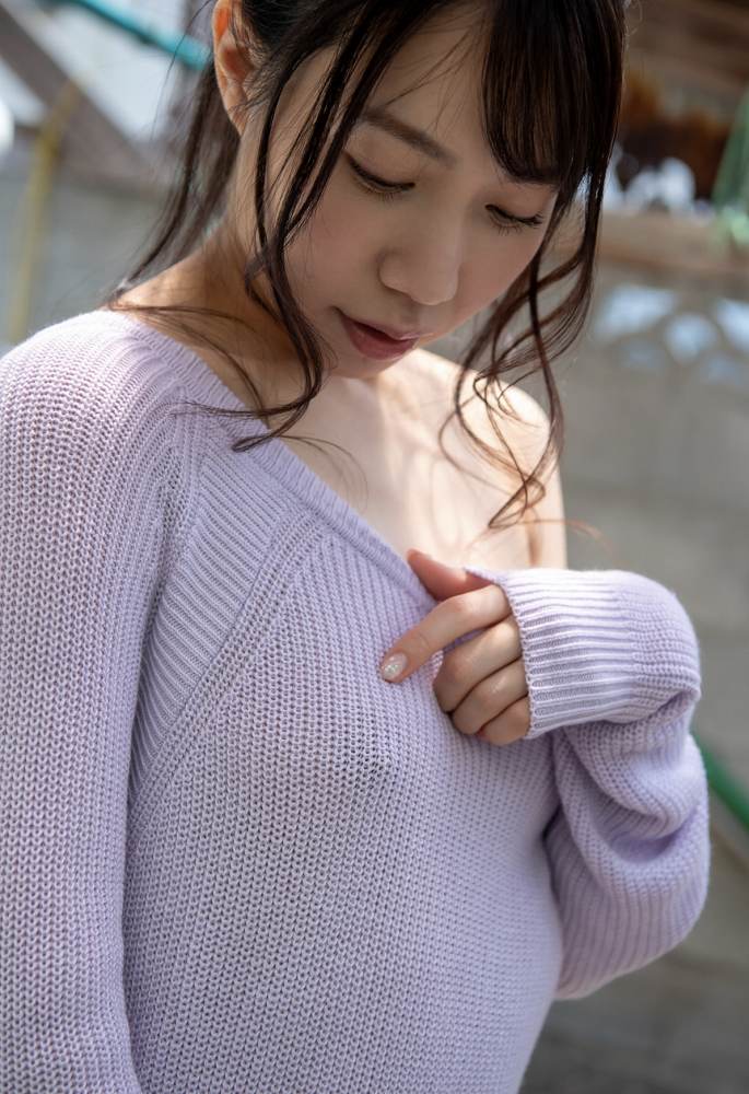 南まゆ Fカップ美乳に釘付けするヌード画像! 13 南まゆ Fカップ美乳に釘付けするヌード画像!