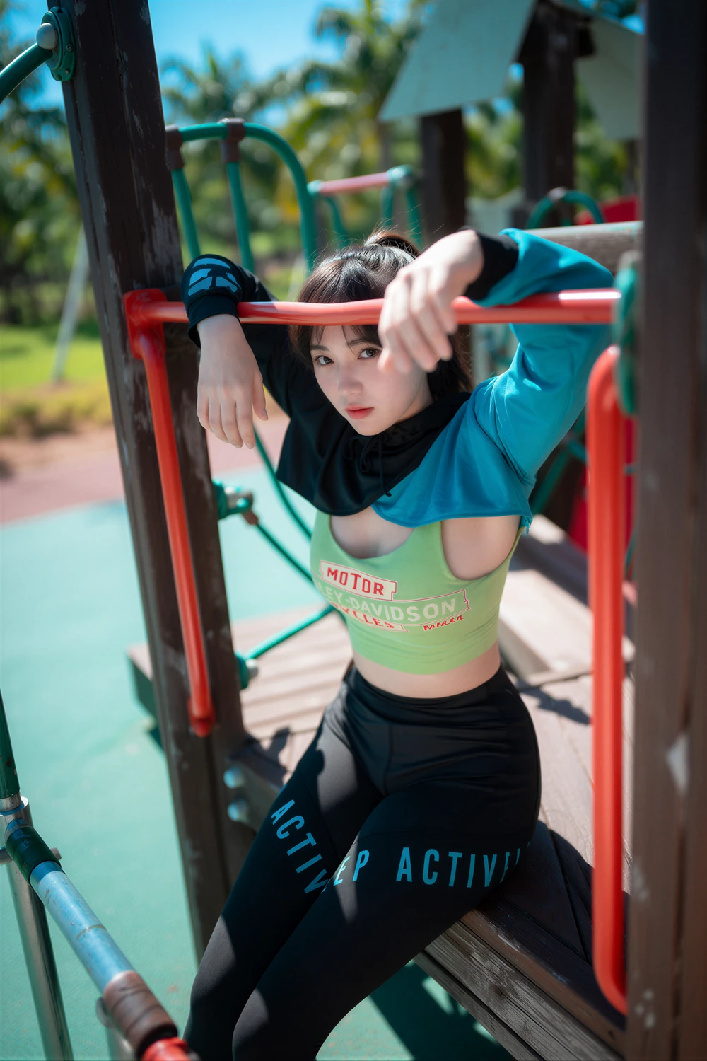 Hendoong 혠둥이 – DJAWA 「Loose and Tight Jade Blue」 6 Hendoong 혠둥이 – DJAWA 「Loose and Tight Jade Blue」