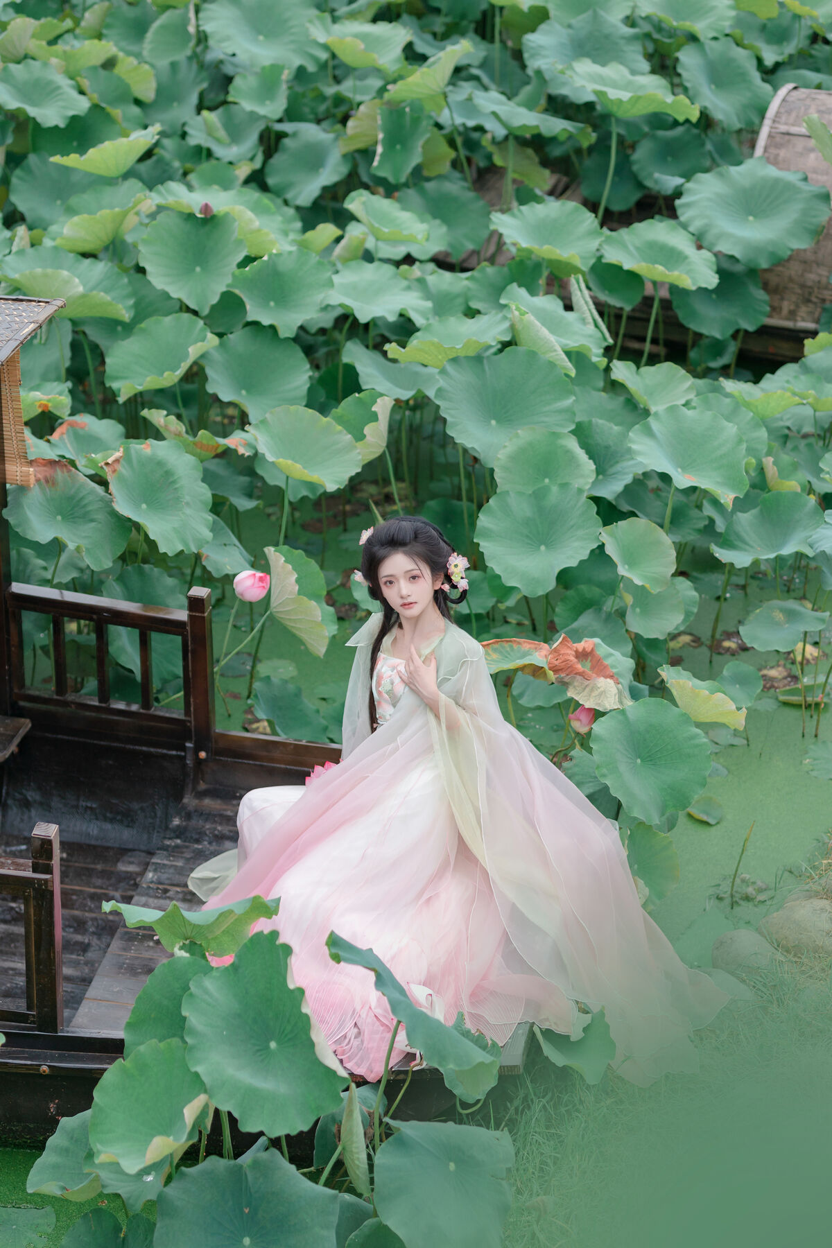 YiTuYu艺图语 Vol.9556 Chi Yan Zai Zhe Li 6 YiTuYu艺图语 Vol.9556 Chi Yan Zai Zhe Li