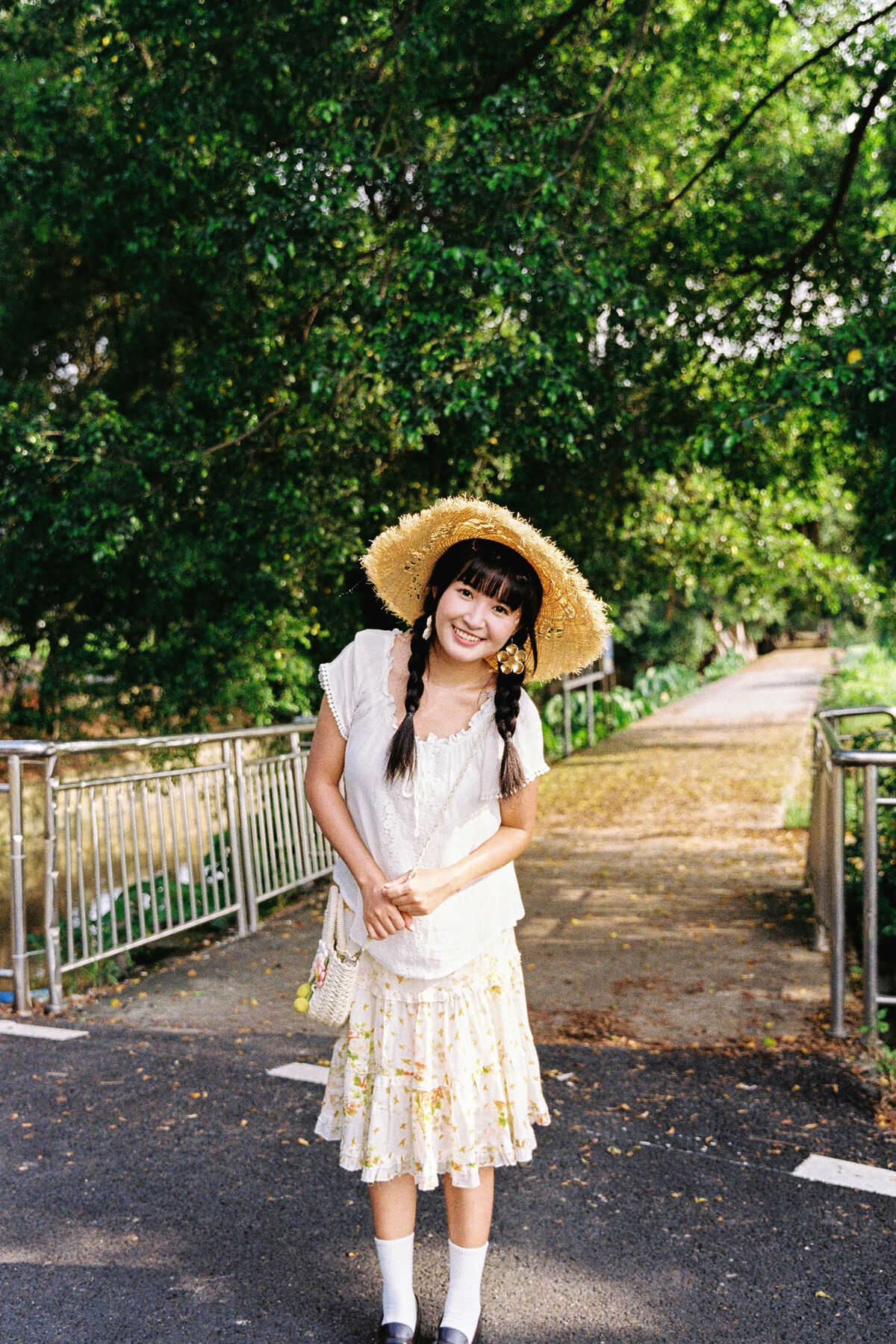 YiTuYu艺图语 Vol.9684 Qi Miao Li Li Zi 5 YiTuYu艺图语 Vol.9684 Qi Miao Li Li Zi