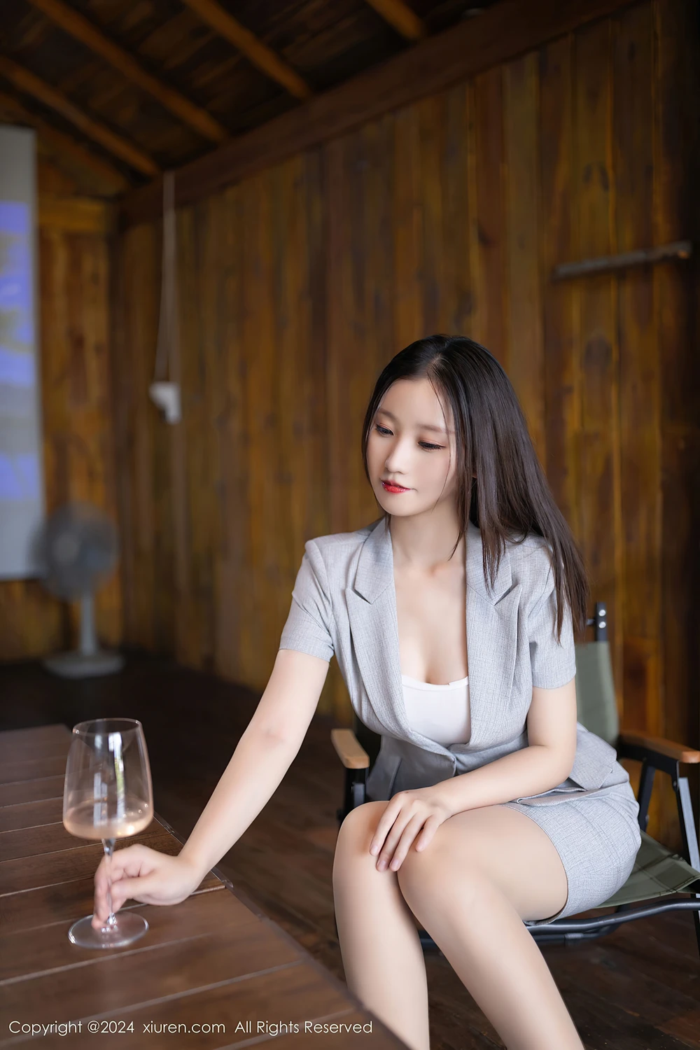 XiuRen秀人网 No.9474 杏子Yada 3 XiuRen秀人网 No.9474 杏子Yada