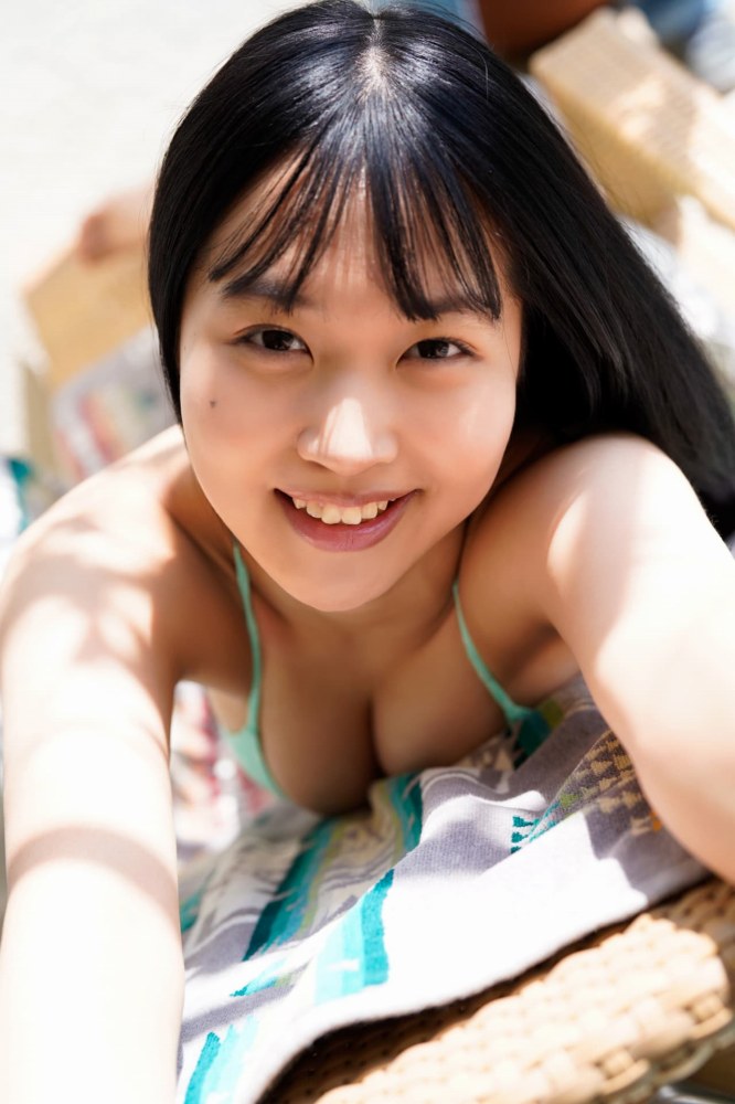 南みゆか 90㎝パイパイの水着グラビア画像! 177 南みゆか 90㎝パイパイの水着グラビア画像!