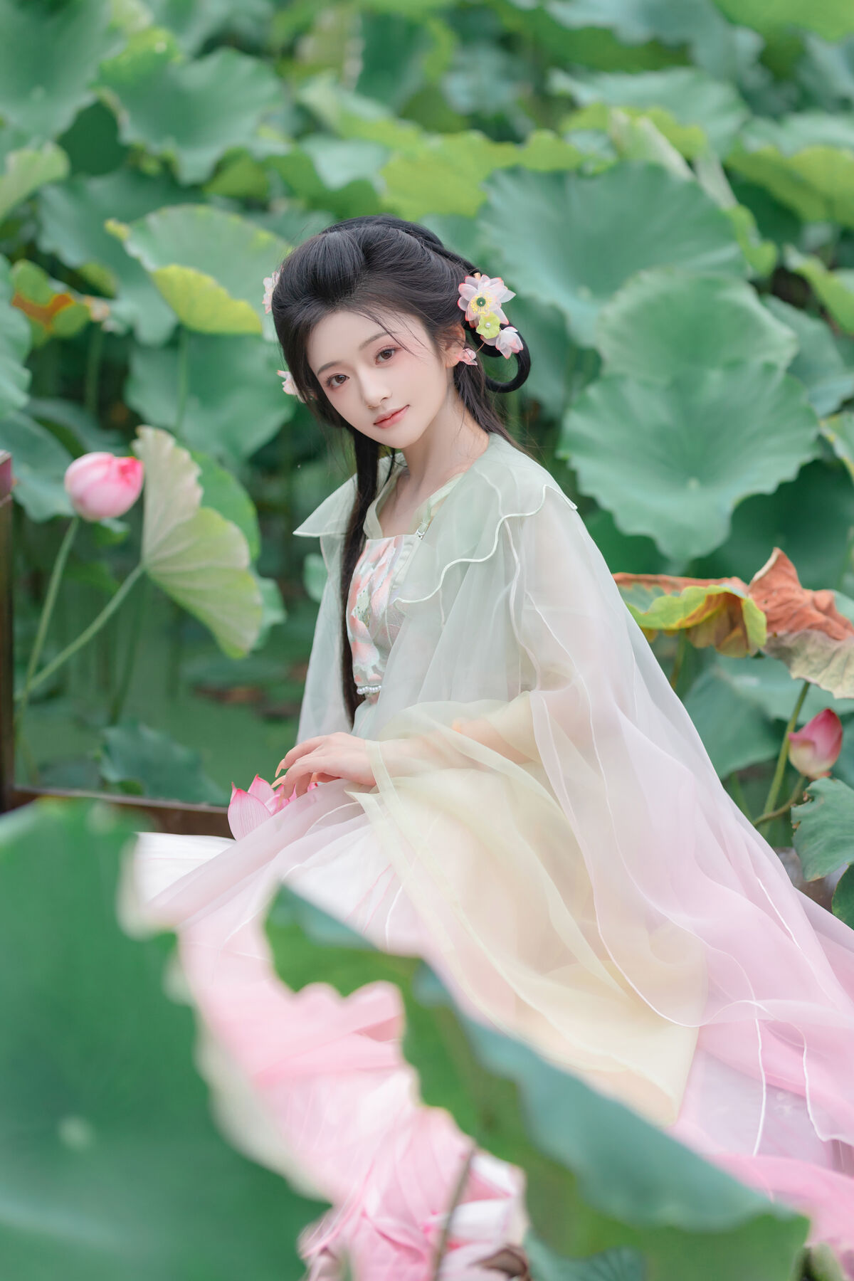 YiTuYu艺图语 Vol.9556 Chi Yan Zai Zhe Li 8 YiTuYu艺图语 Vol.9556 Chi Yan Zai Zhe Li