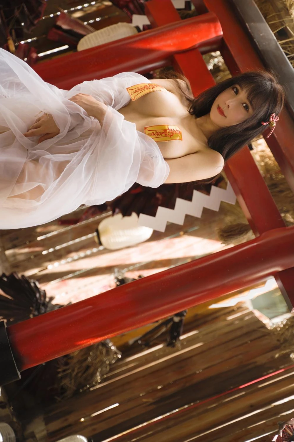 Cosplay 亚马逊鲶鱼 – 神社符纸巫女 6 Cosplay 亚马逊鲶鱼 – 神社符纸巫女