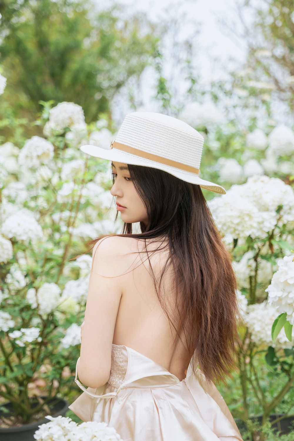 Cosplay 年年Nnian – 木绣球 & 夏日小院 10 Cosplay 年年Nnian – 木绣球 & 夏日小院