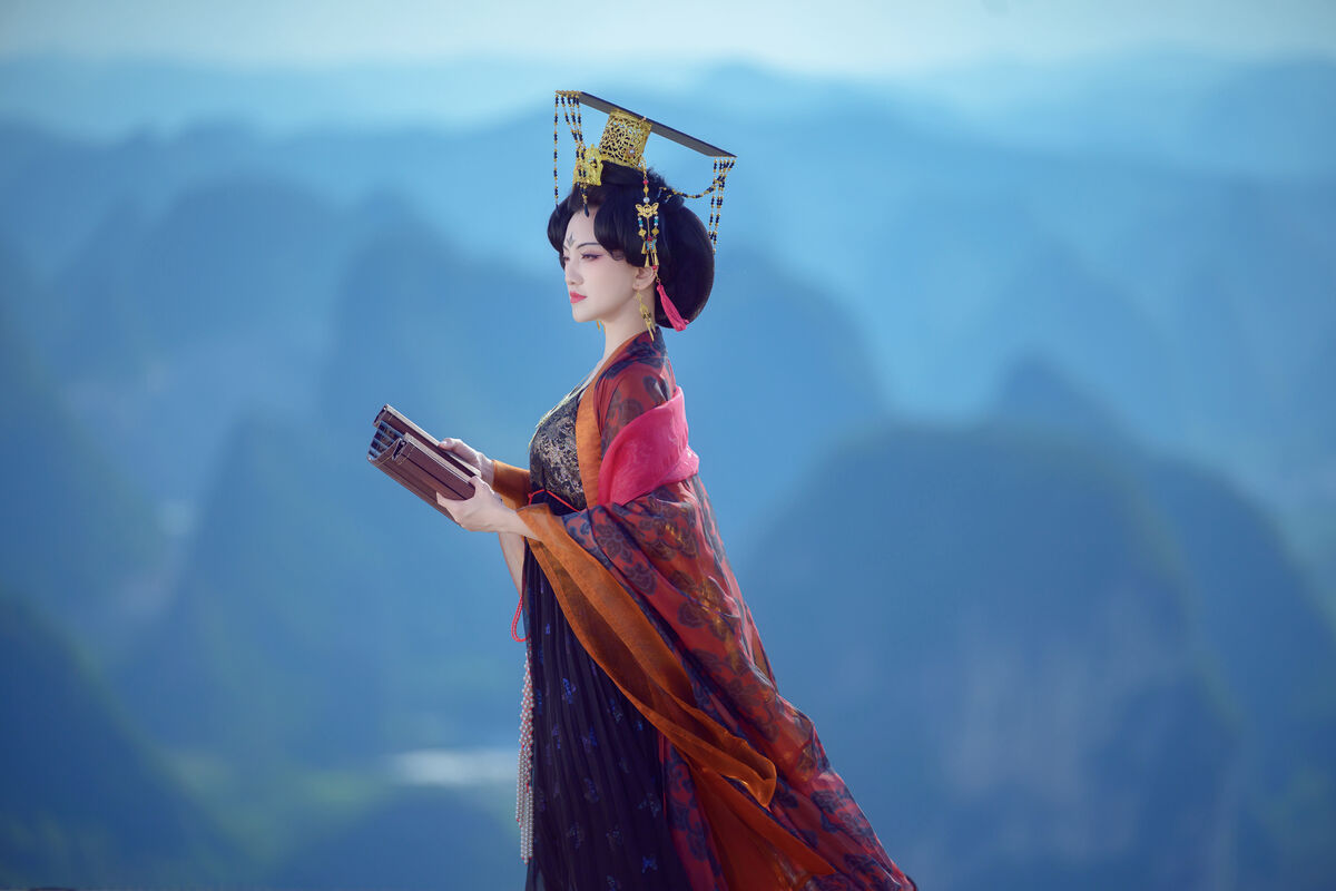 YiTuYu艺图语 Vol.9849 Long Mei Er 6 YiTuYu艺图语 Vol.9849 Long Mei Er