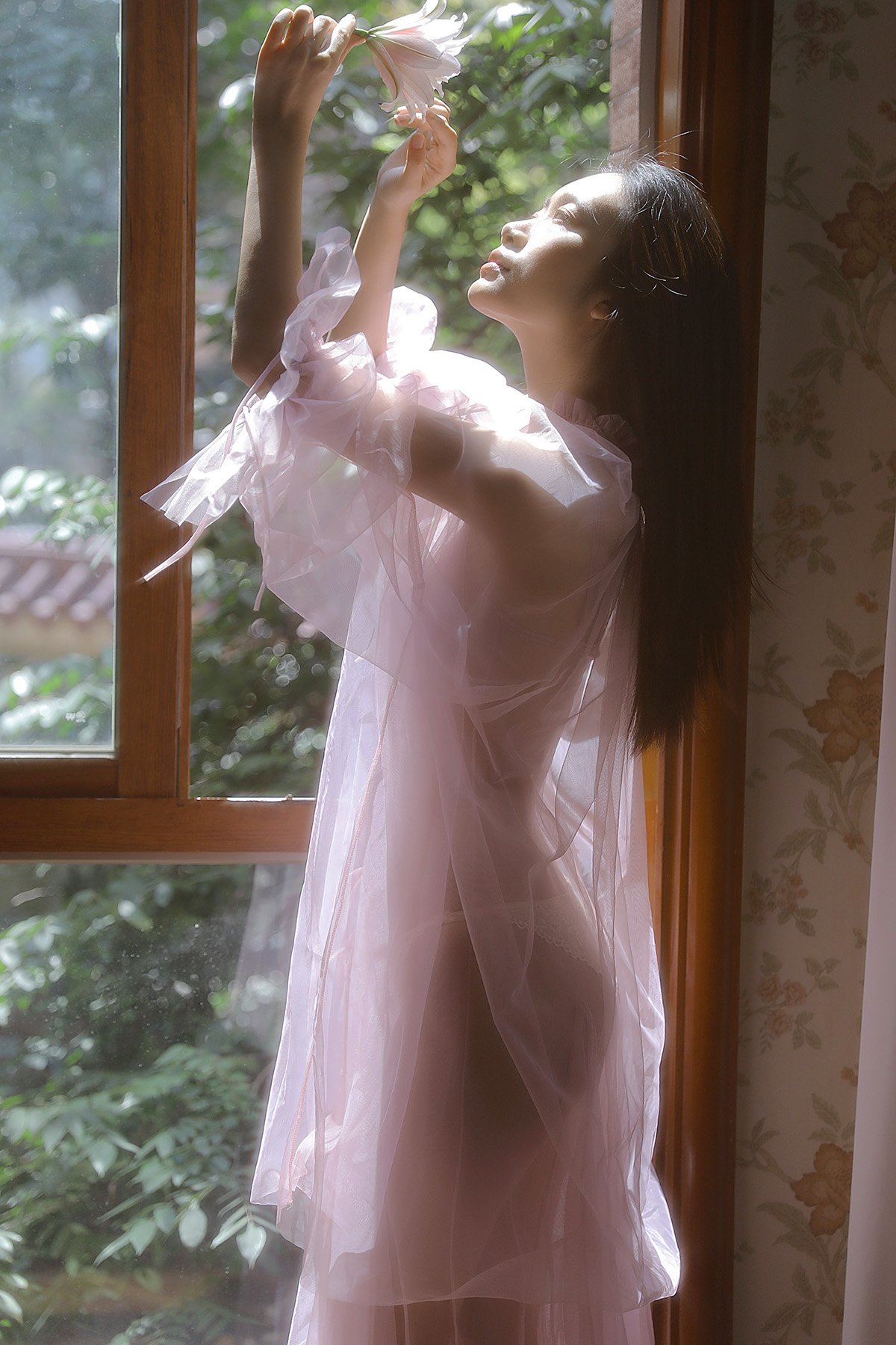 YiTuYu艺图语 Vol.9867 Liu Liu