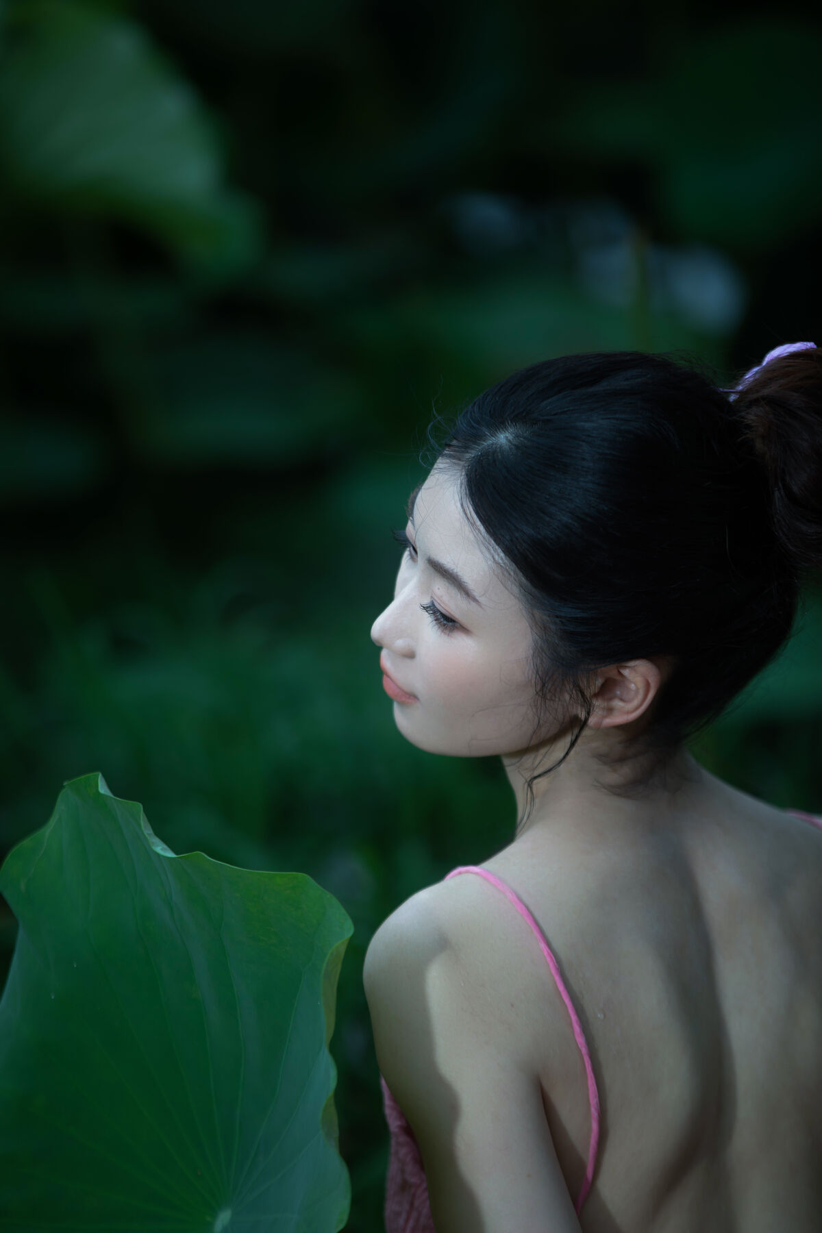 YiTuYu艺图语 Vol.9702 Niu Pai Xiao Wang Zi 12 YiTuYu艺图语 Vol.9702 Niu Pai Xiao Wang Zi