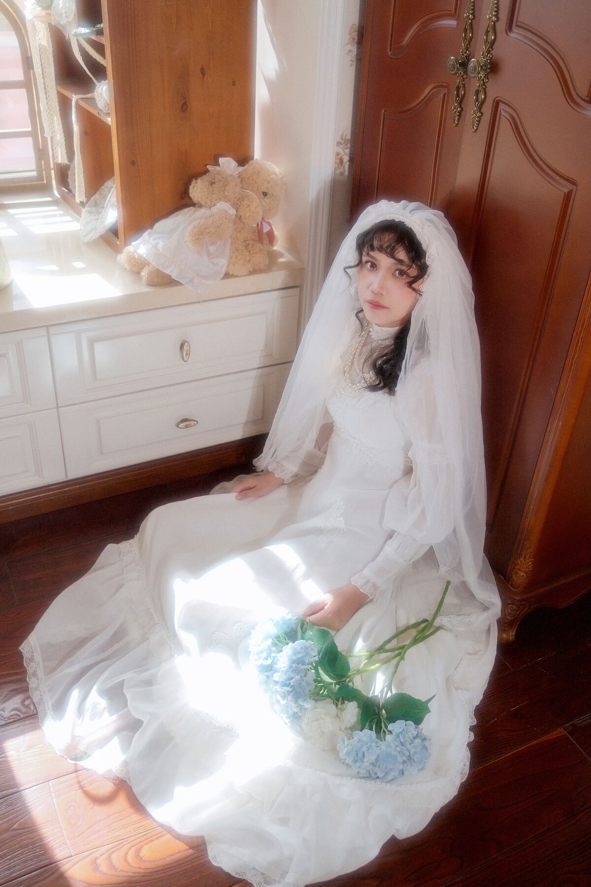 YiTuYu艺图语 Vol.9767 Zhong Ling 17 YiTuYu艺图语 Vol.9767 Zhong Ling