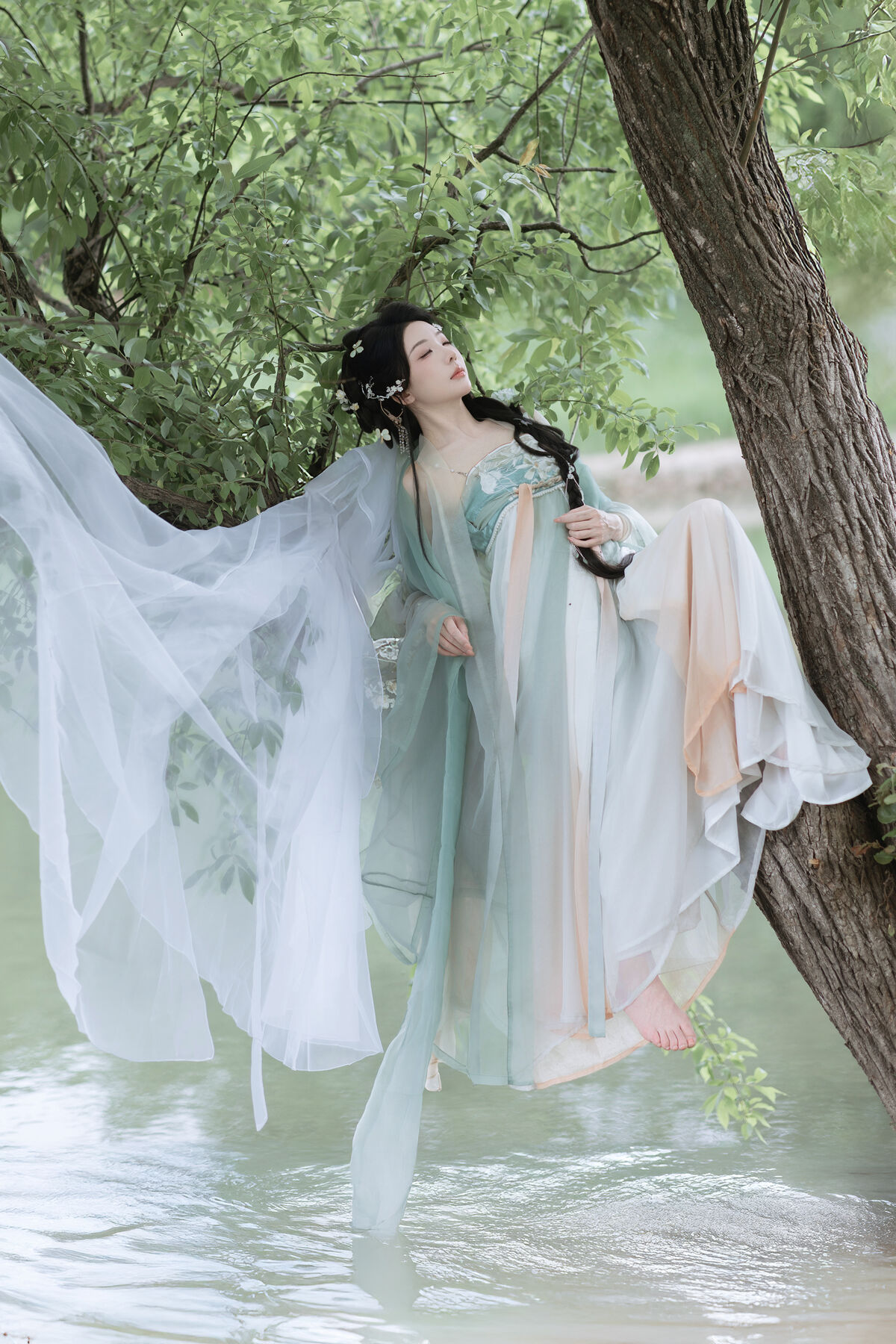 YiTuYu艺图语 Vol.9830 Shi Nan Yuan Bu Shi Zhou 26 YiTuYu艺图语 Vol.9830 Shi Nan Yuan Bu Shi Zhou