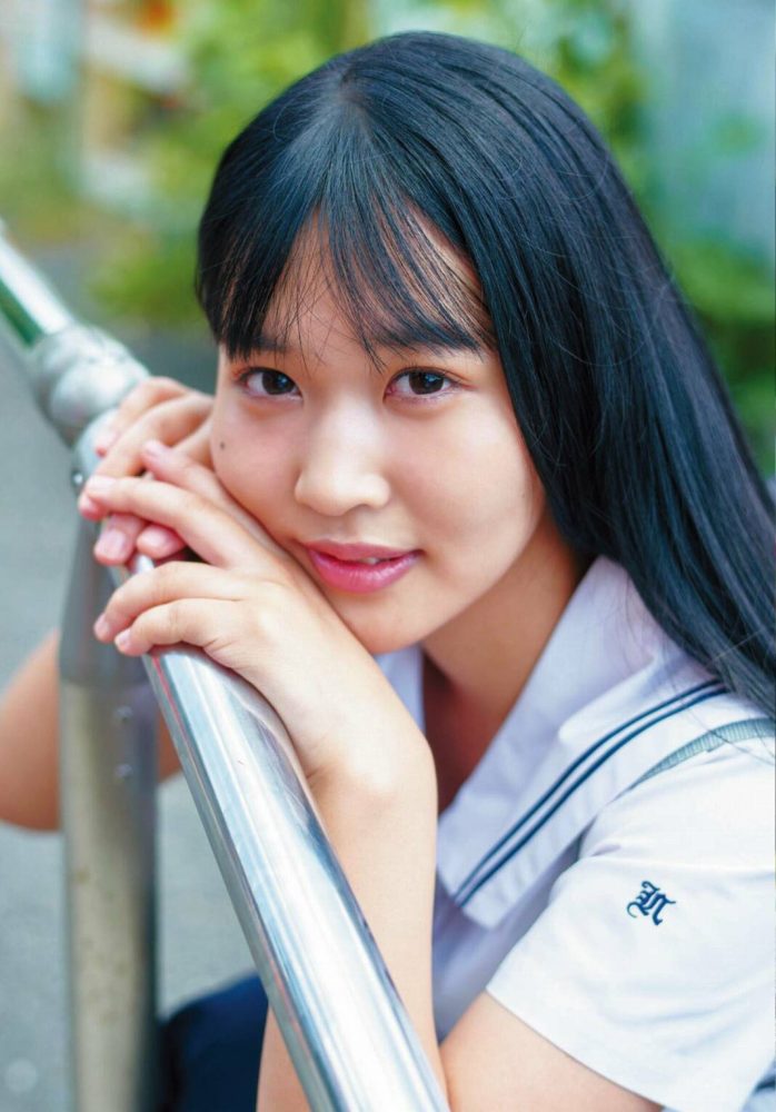 南みゆか 90㎝パイパイの水着グラビア画像! 318 南みゆか 90㎝パイパイの水着グラビア画像!