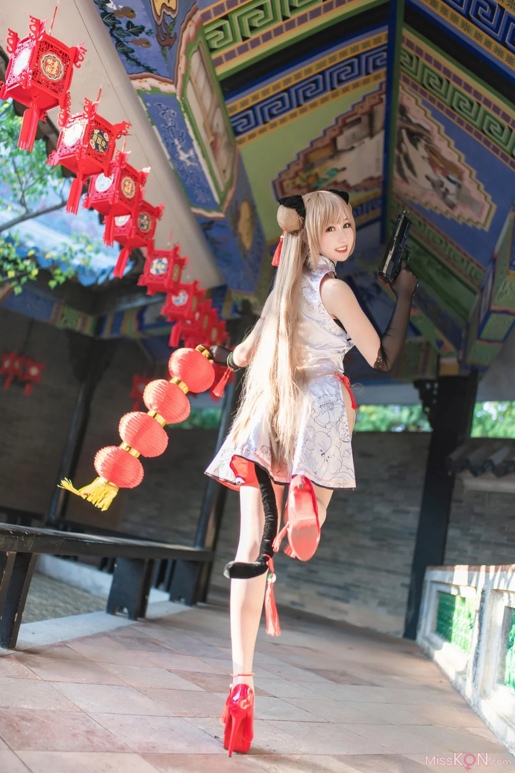 Coser@羽生三未: 少女前线 Mk23 蜂糖花 15 Coser@羽生三未: 少女前线 Mk23 蜂糖花