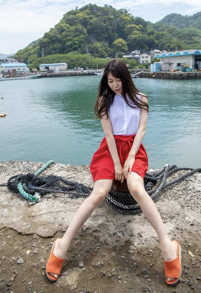 南まゆ Fカップ美乳に釘付けするヌード画像! 74 南まゆ Fカップ美乳に釘付けするヌード画像!