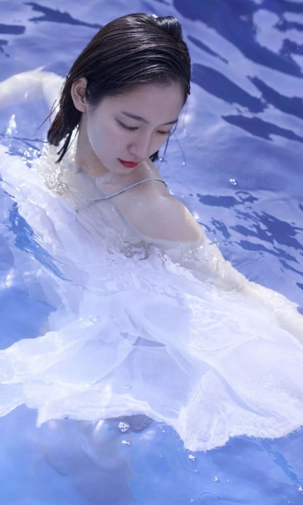 吉岡里帆 Dカップボインの水着グラビア画像! 182 吉岡里帆 Dカップボインの水着グラビア画像!