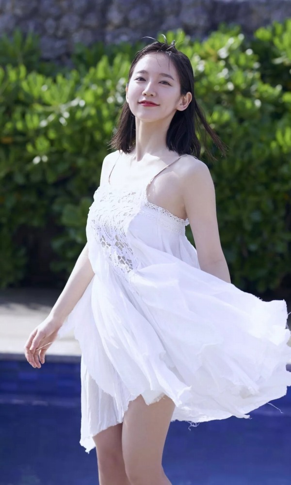 吉岡里帆 Dカップボインの水着グラビア画像! 186 吉岡里帆 Dカップボインの水着グラビア画像!
